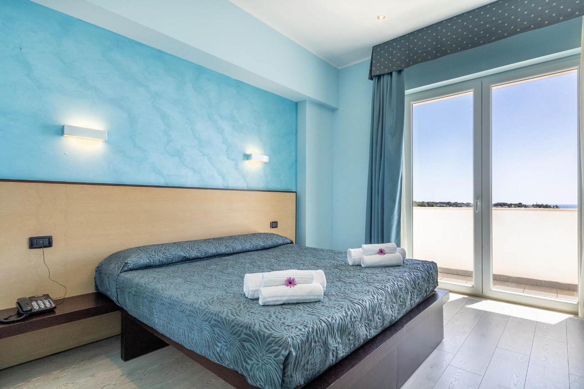 Double or Twin Room Disability Access