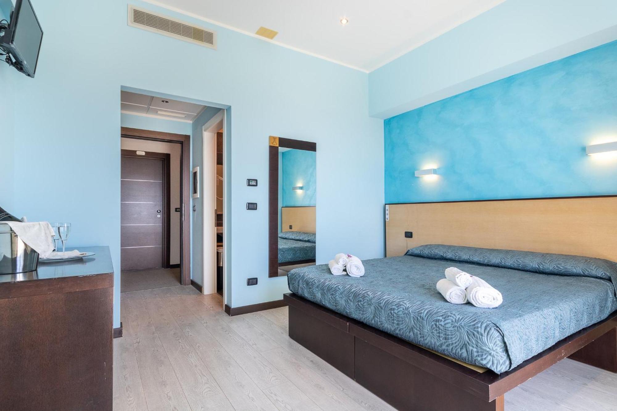 Double Room Balcony Sea View