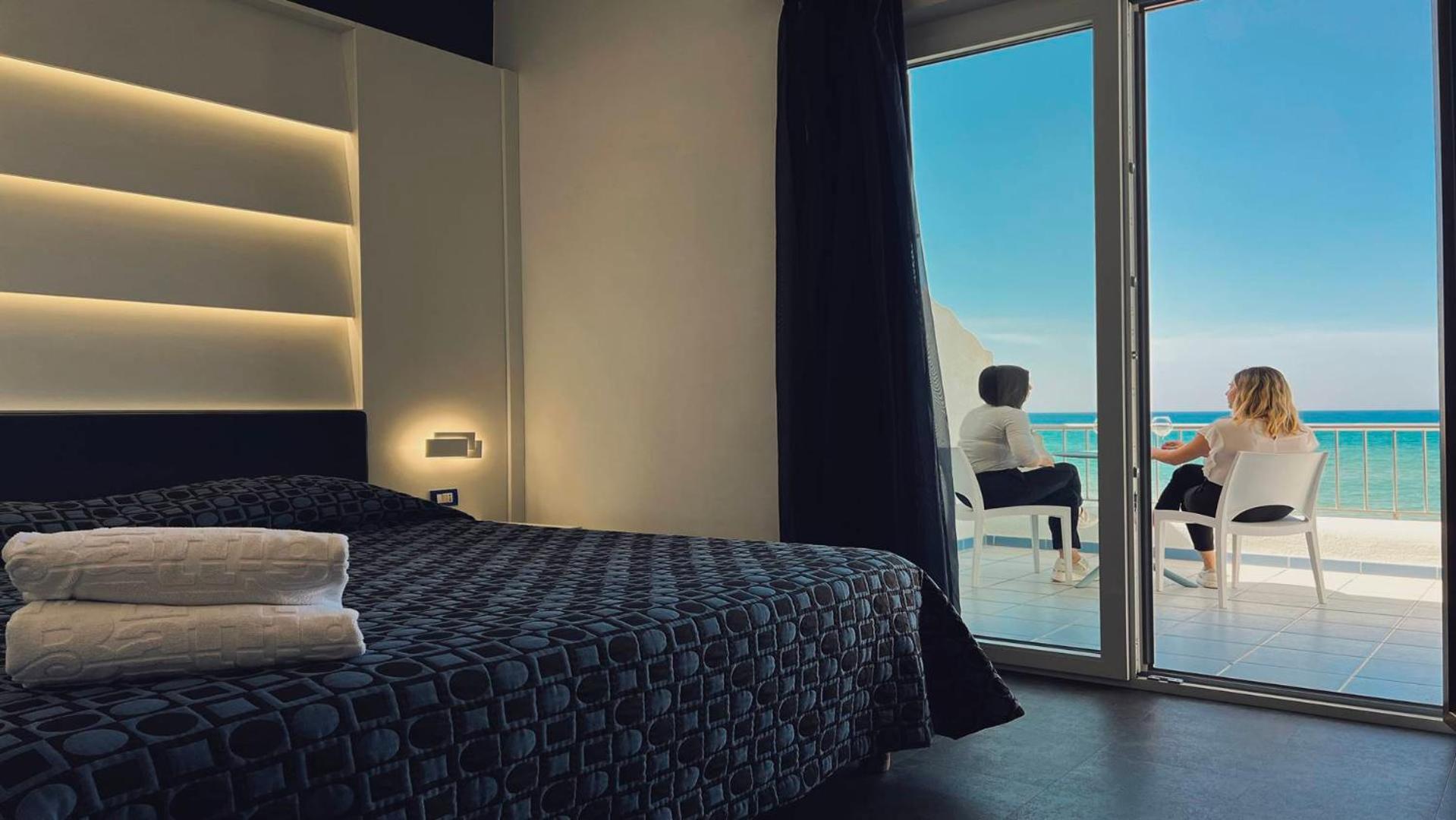 Deluxe Double Room Terrace Sea View