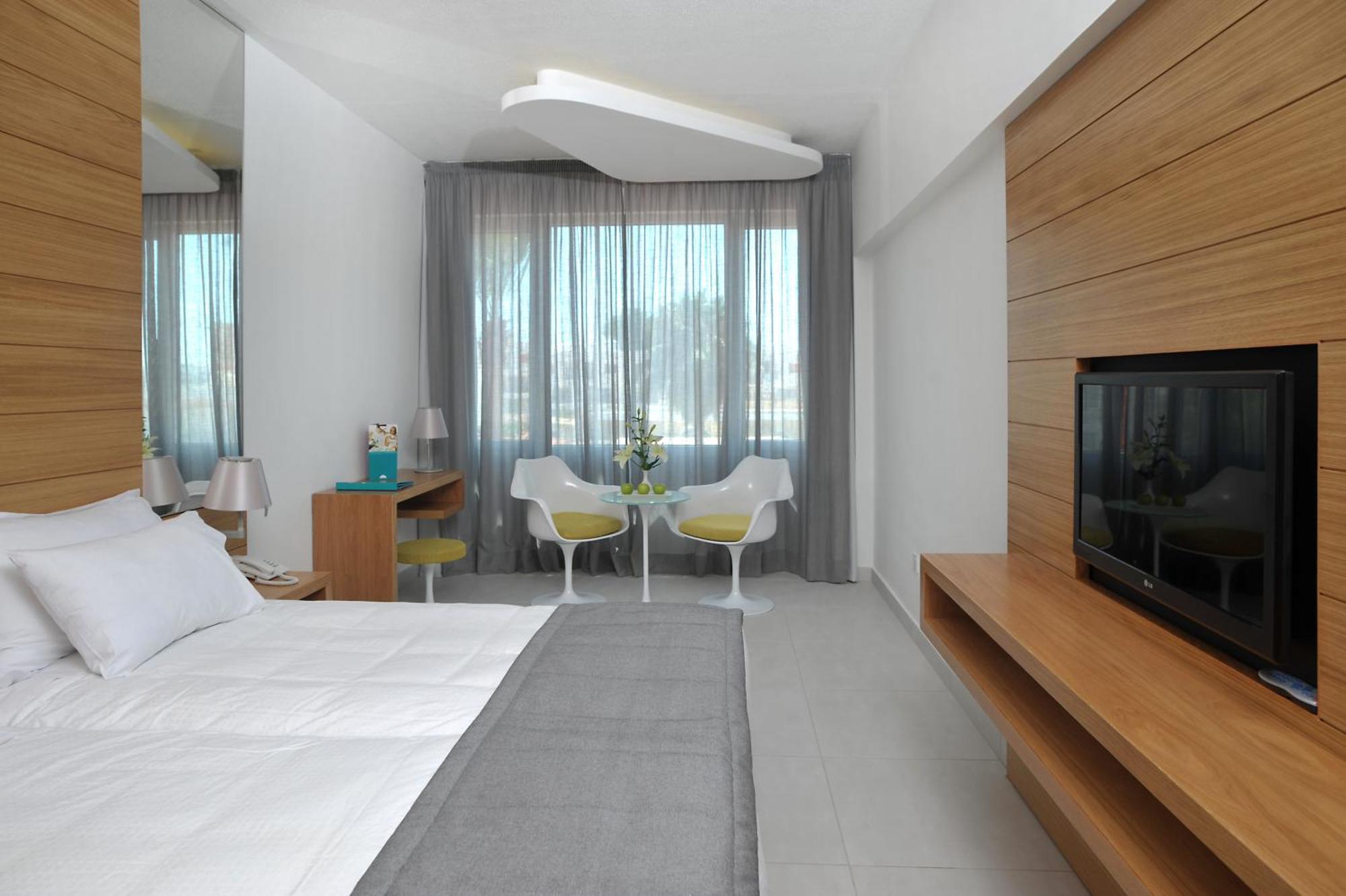 Superior Double or Twin Room Inland View No Balcony,1588047374:JPEG