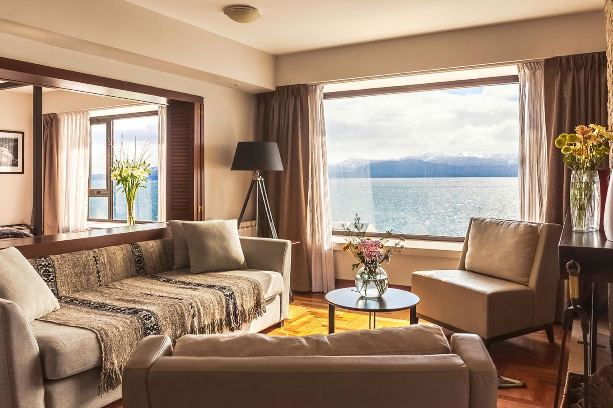 Suíte de 1 Quarto com 1 Cama King-size, Sofá-cama, Vista do Lago