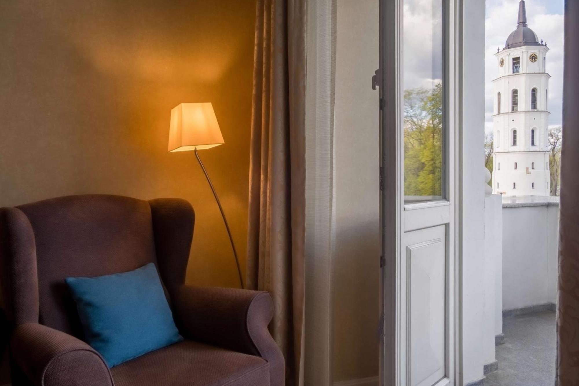 Suite King con 1 Camera da Letto e Balcone