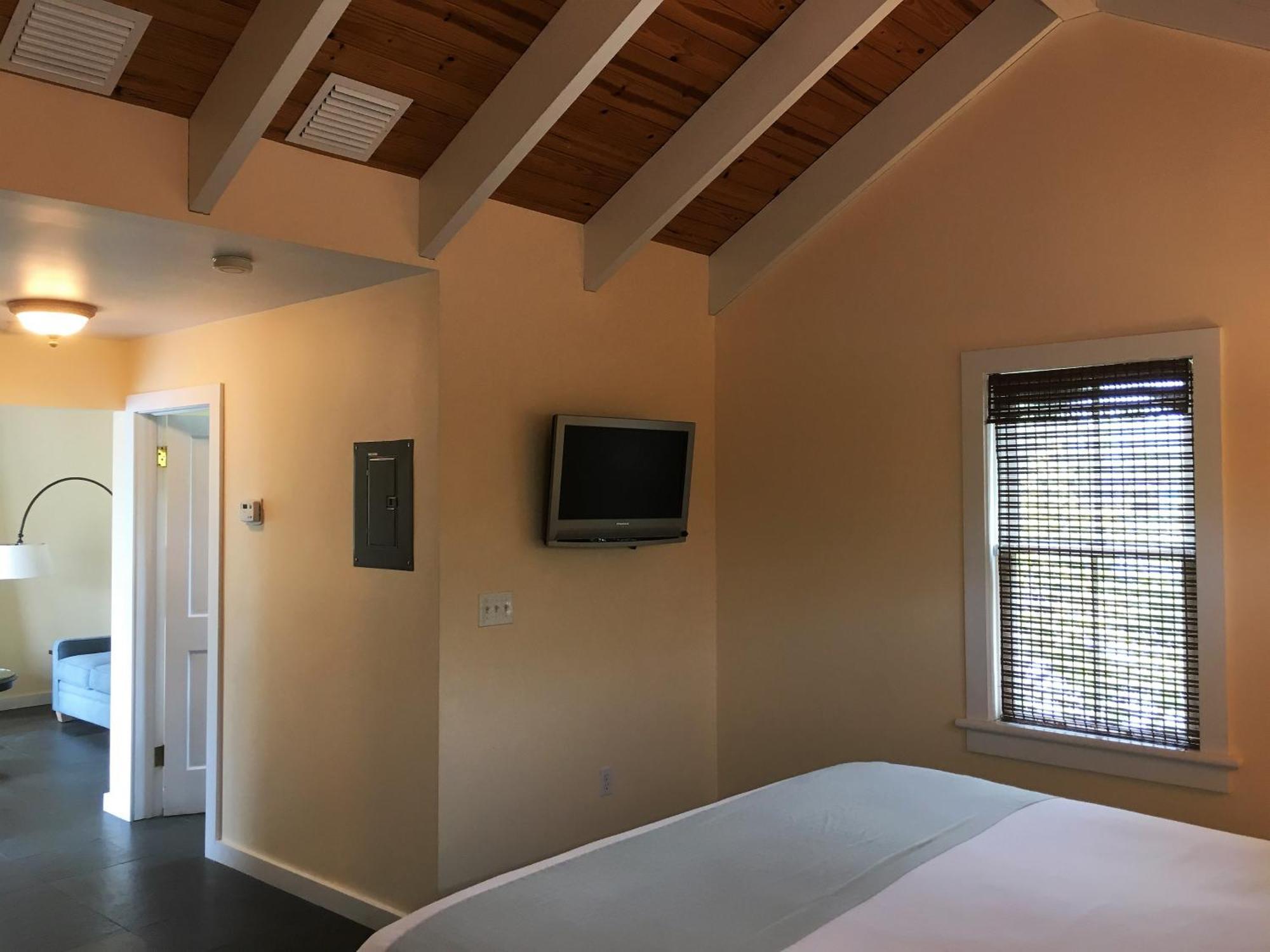 Superior King Suite