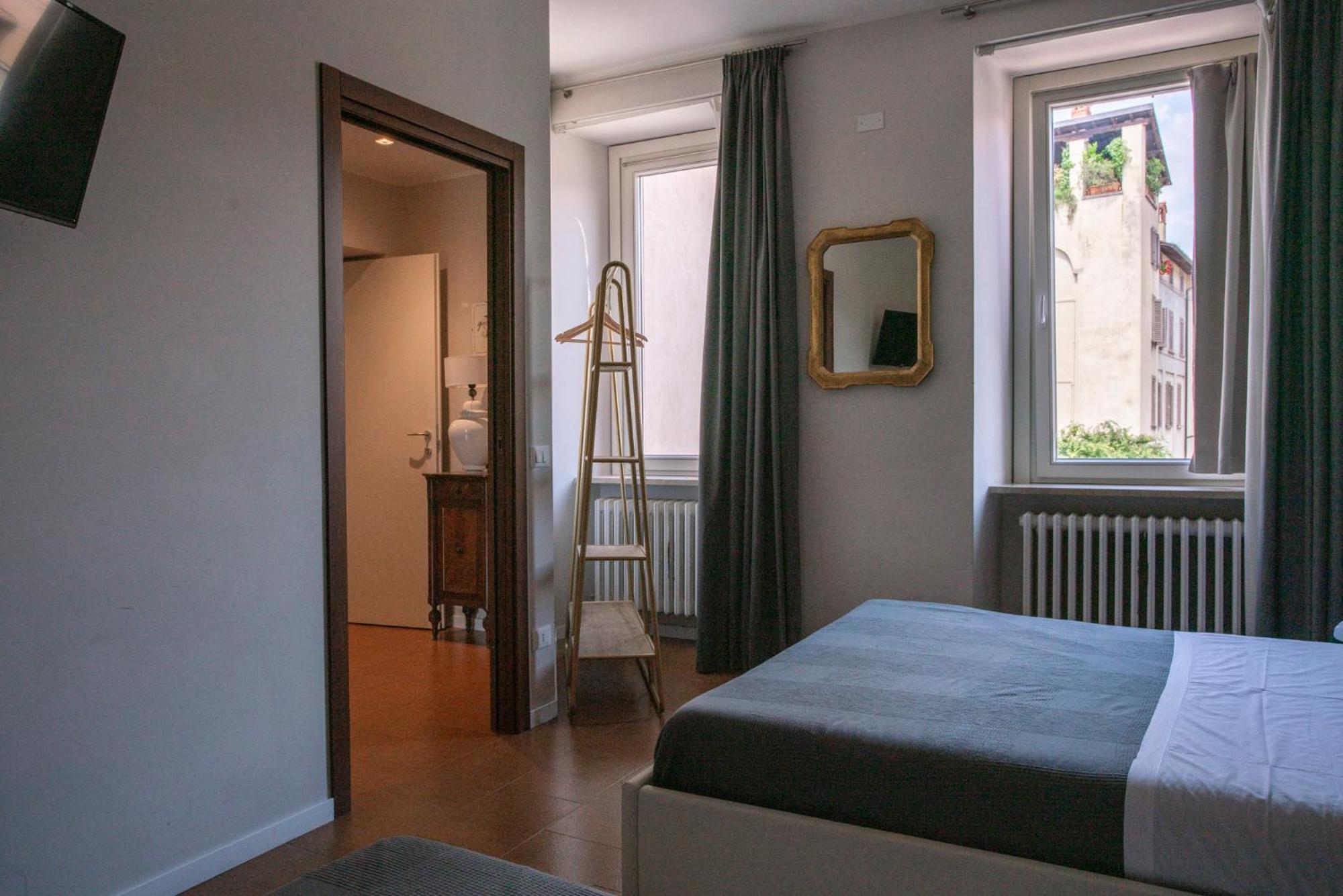 Triple Room Private Bathroom
