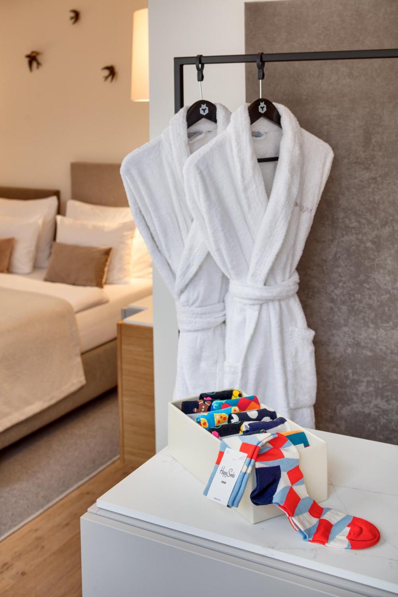 Junior Suite,1597542552:JPEG