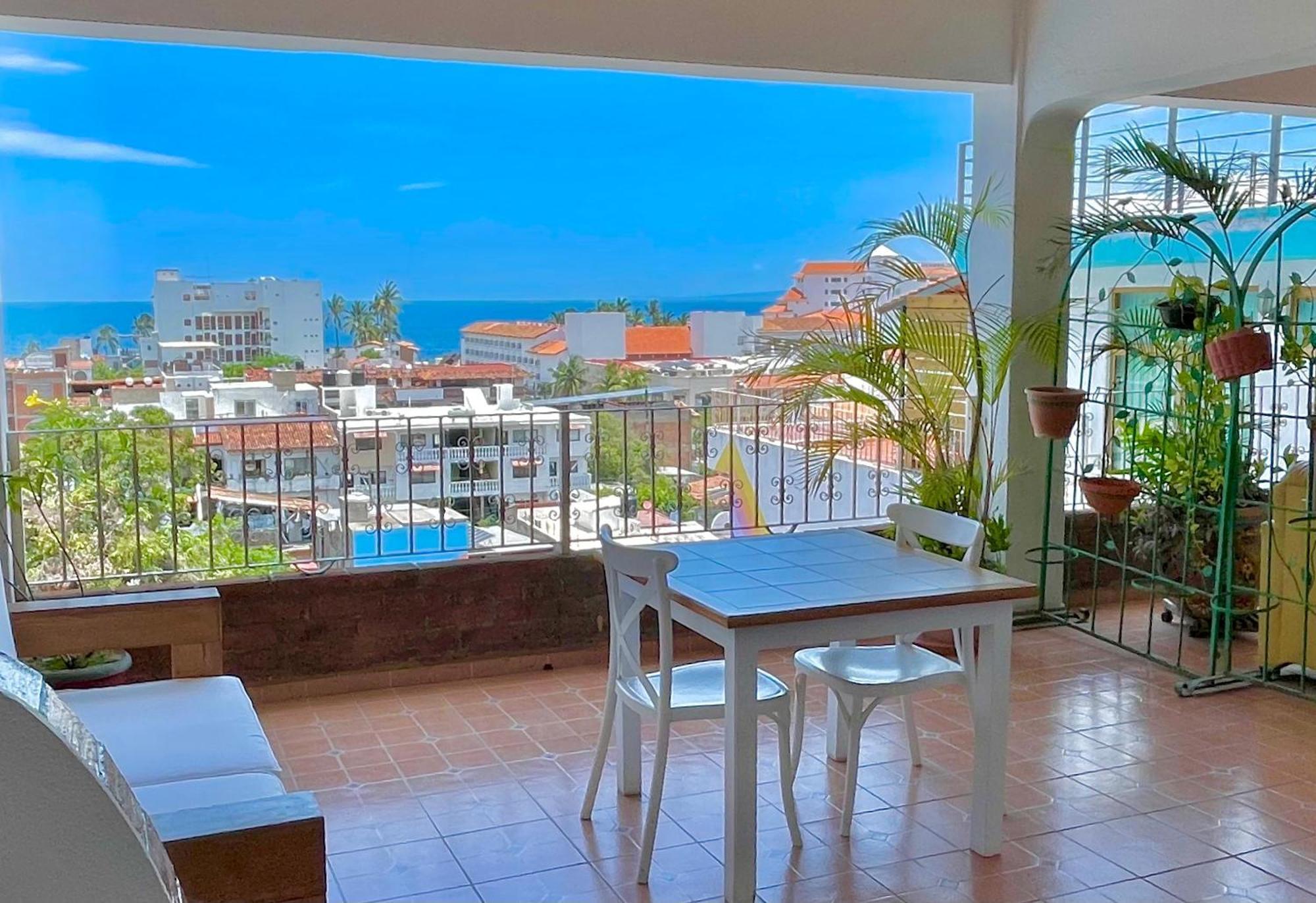 Junior Suite Partial Ocean View