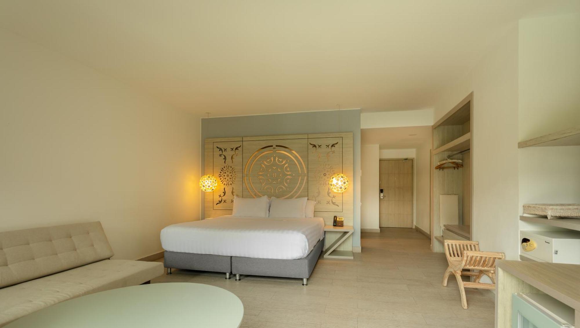 Superior King Room