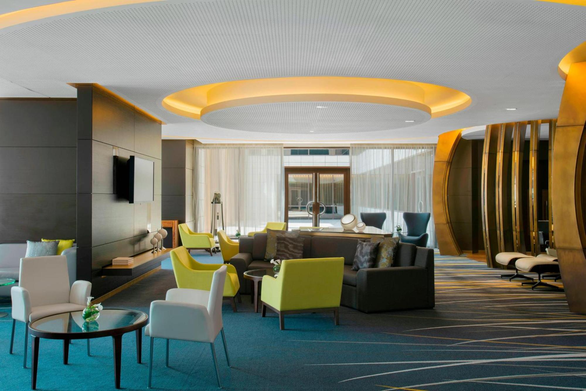 Executive Room City View King Bed access to Executive Club Lounge,1612983156:JPEG