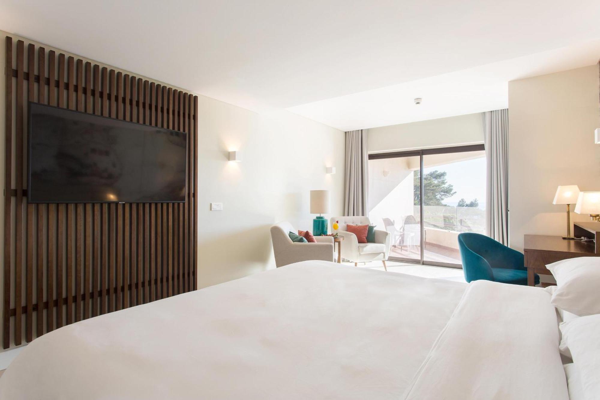 Quarto com 1 Cama Queen-size e Varanda