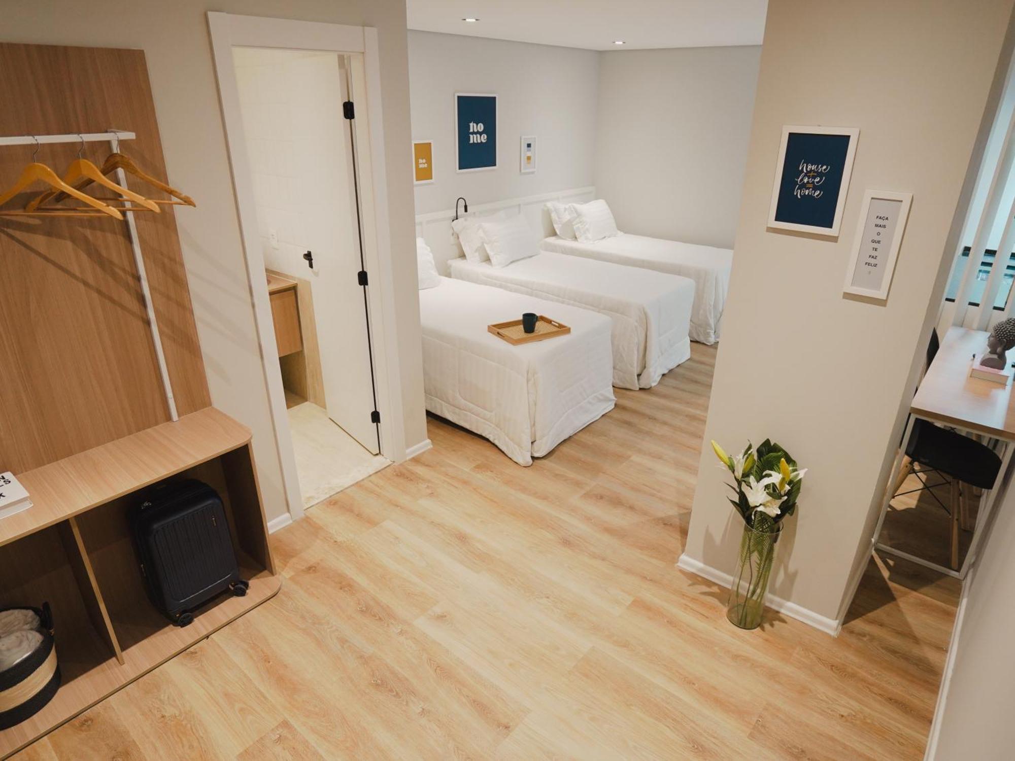 Basic Triple Room No Window