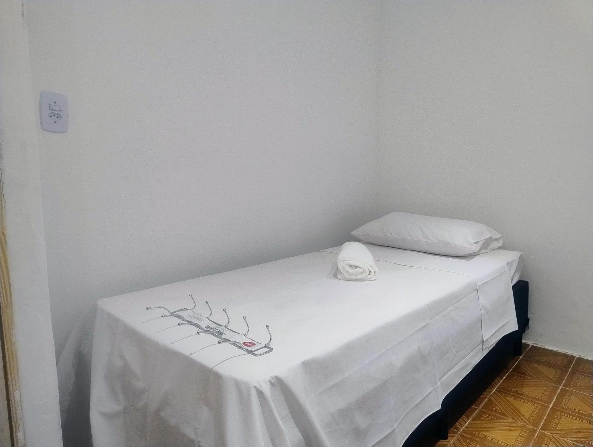 Quarto Individual Econômico