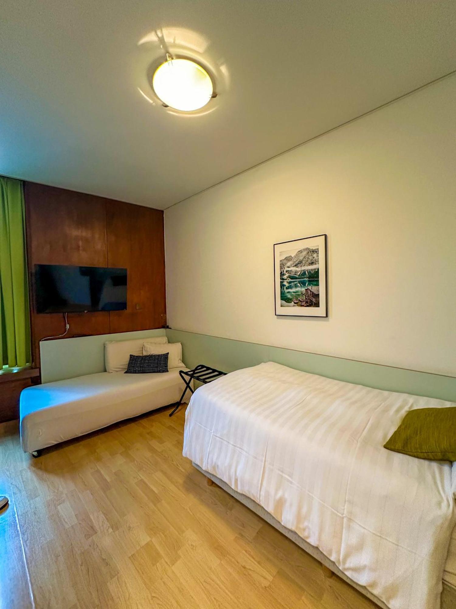 Single Room,1624312542:JPEG
