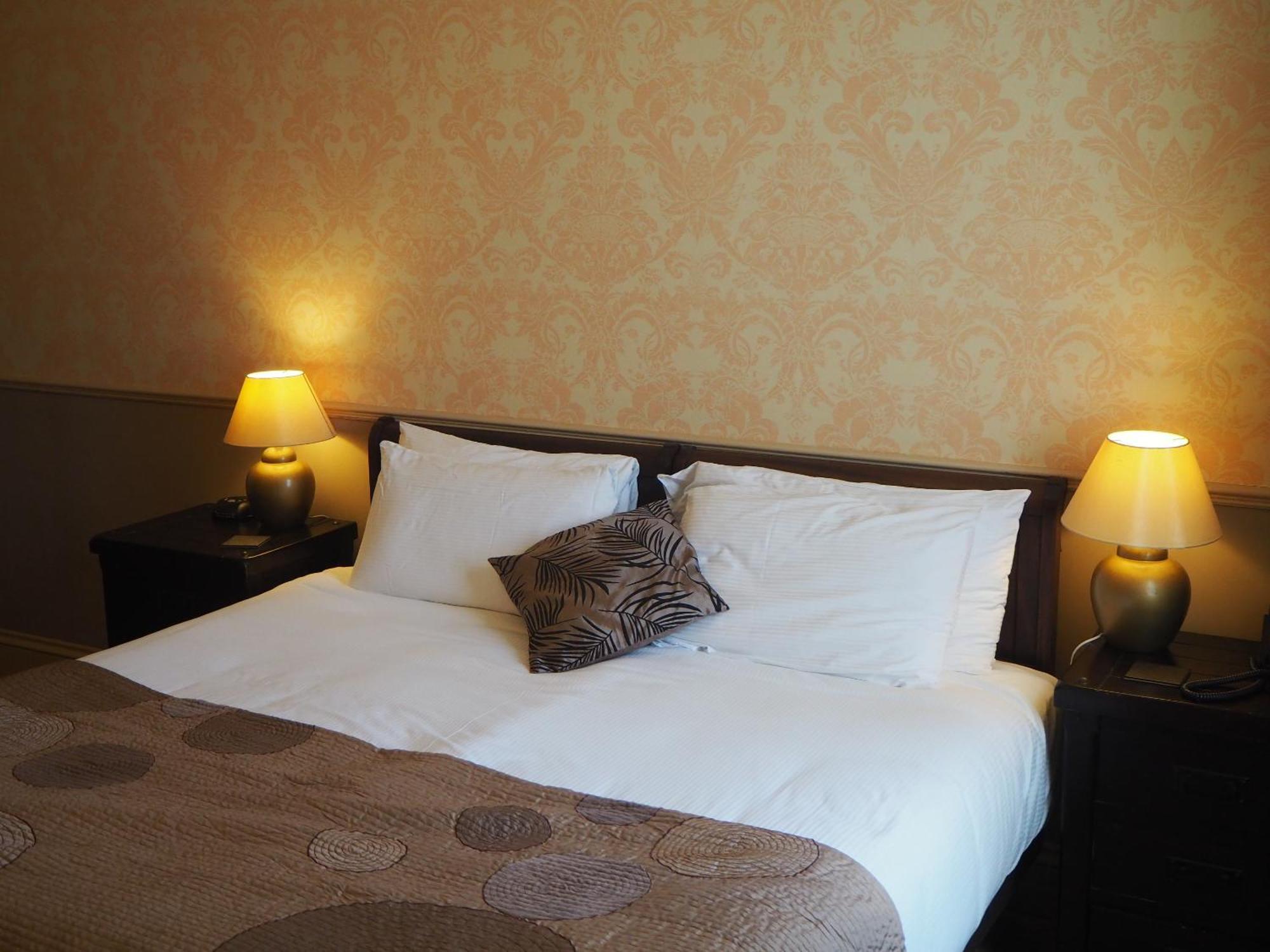 Double Room Private Bathroom