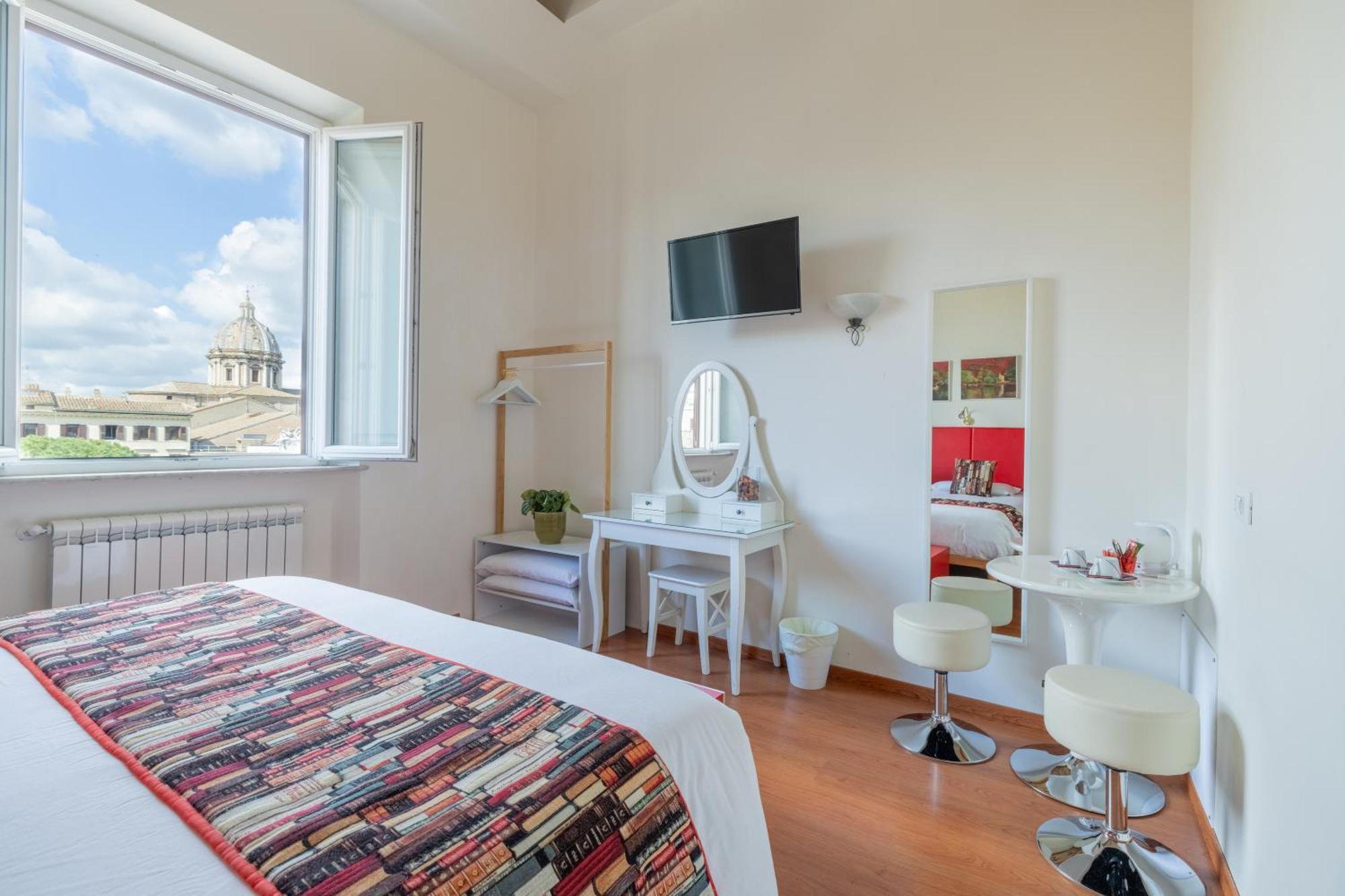 Deluxe Double or Twin Room City View