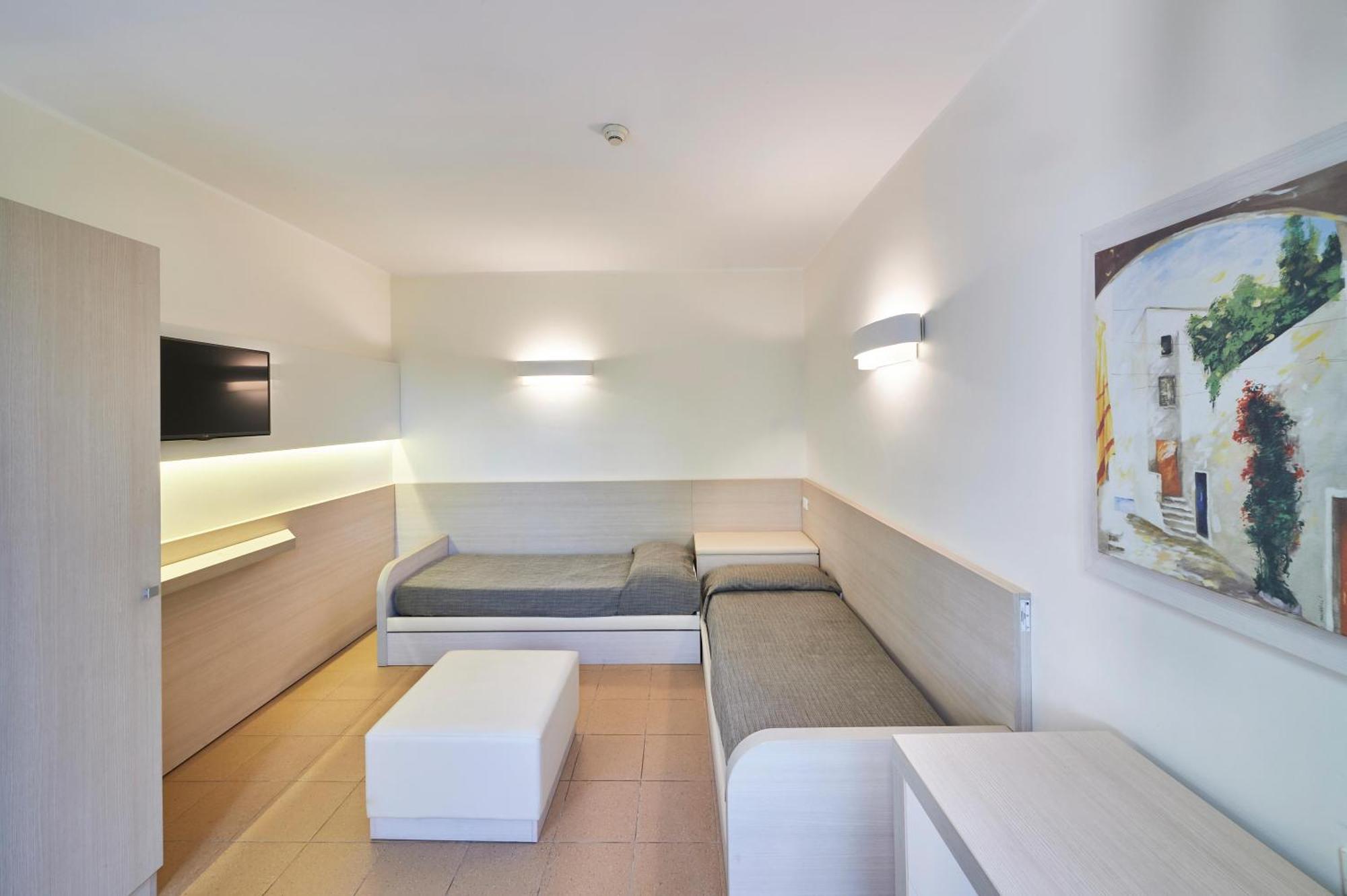 Quintuple Suite,1630865554:JPEG