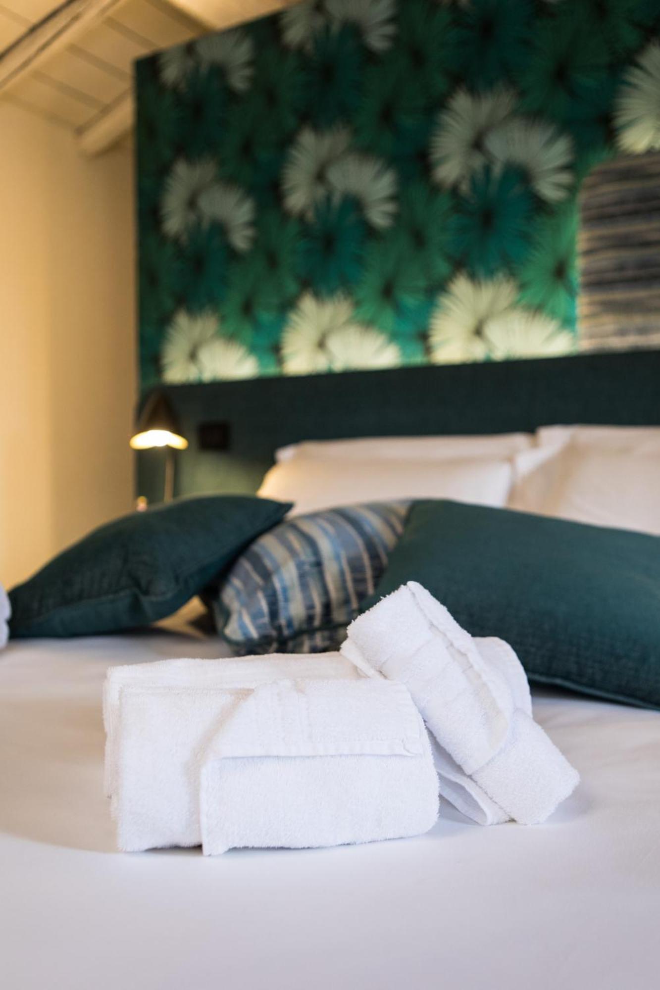 Large Double or Twin Room,1636801298:JPEG