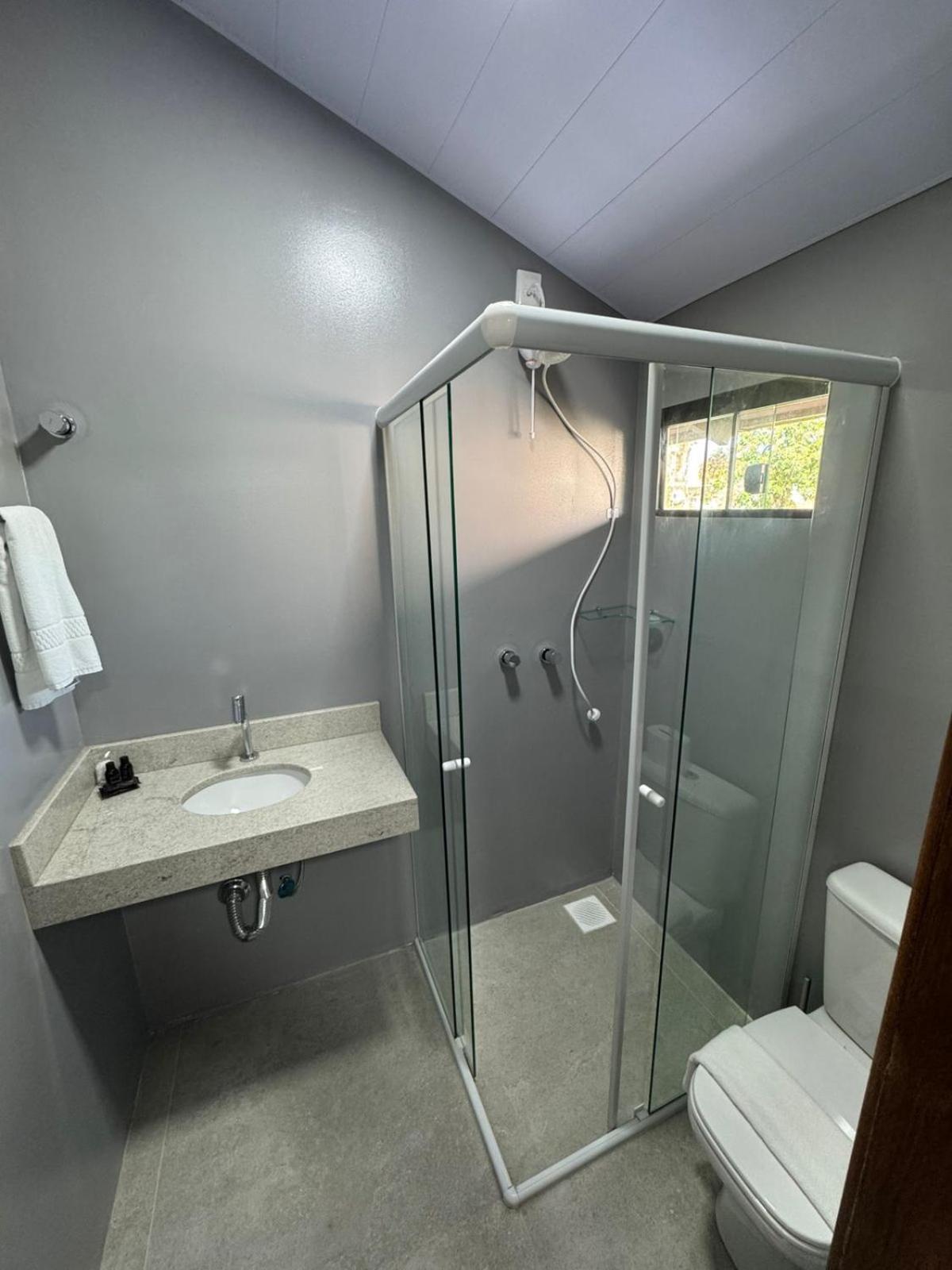 Quarto Twin Standard