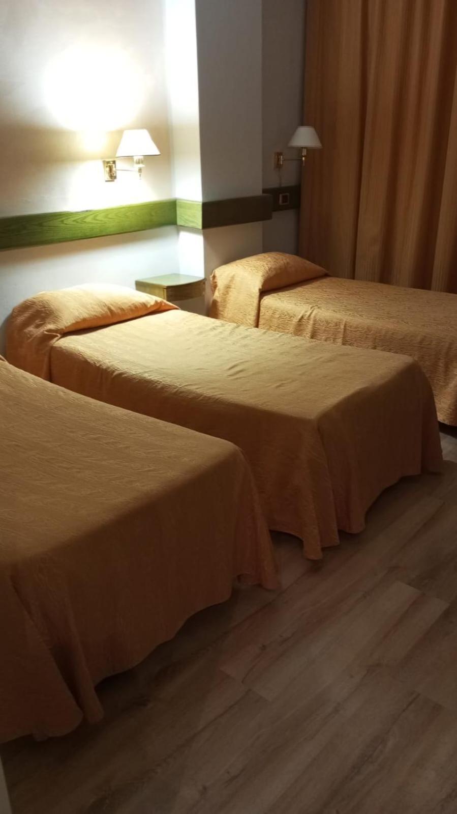 Triple Room,1642323761:JPEG