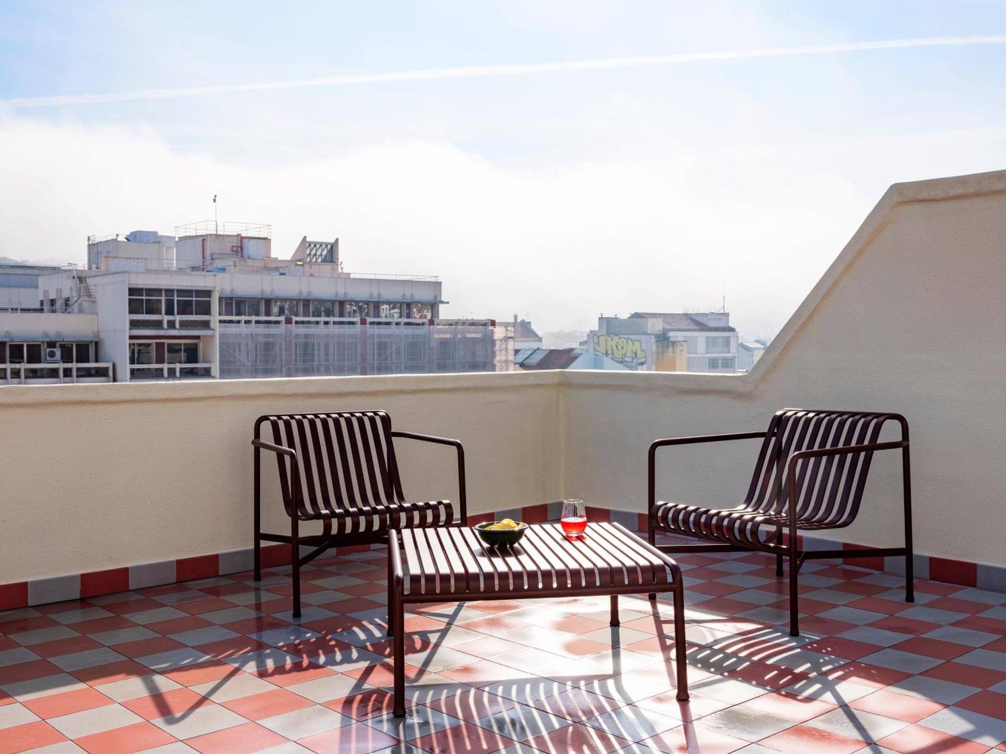 One-Bedroom Apartment with Terrace and Sofa Bed
