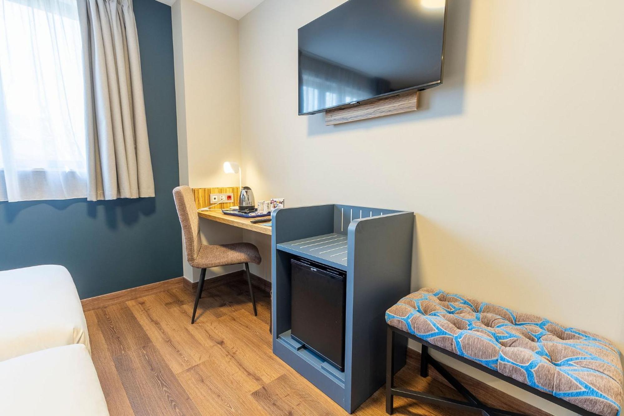 Tweepersoonskamer met 2 Aparte Bedden