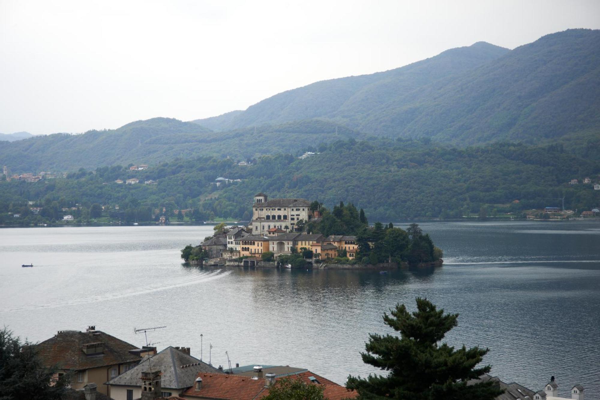 Double Room Lake View