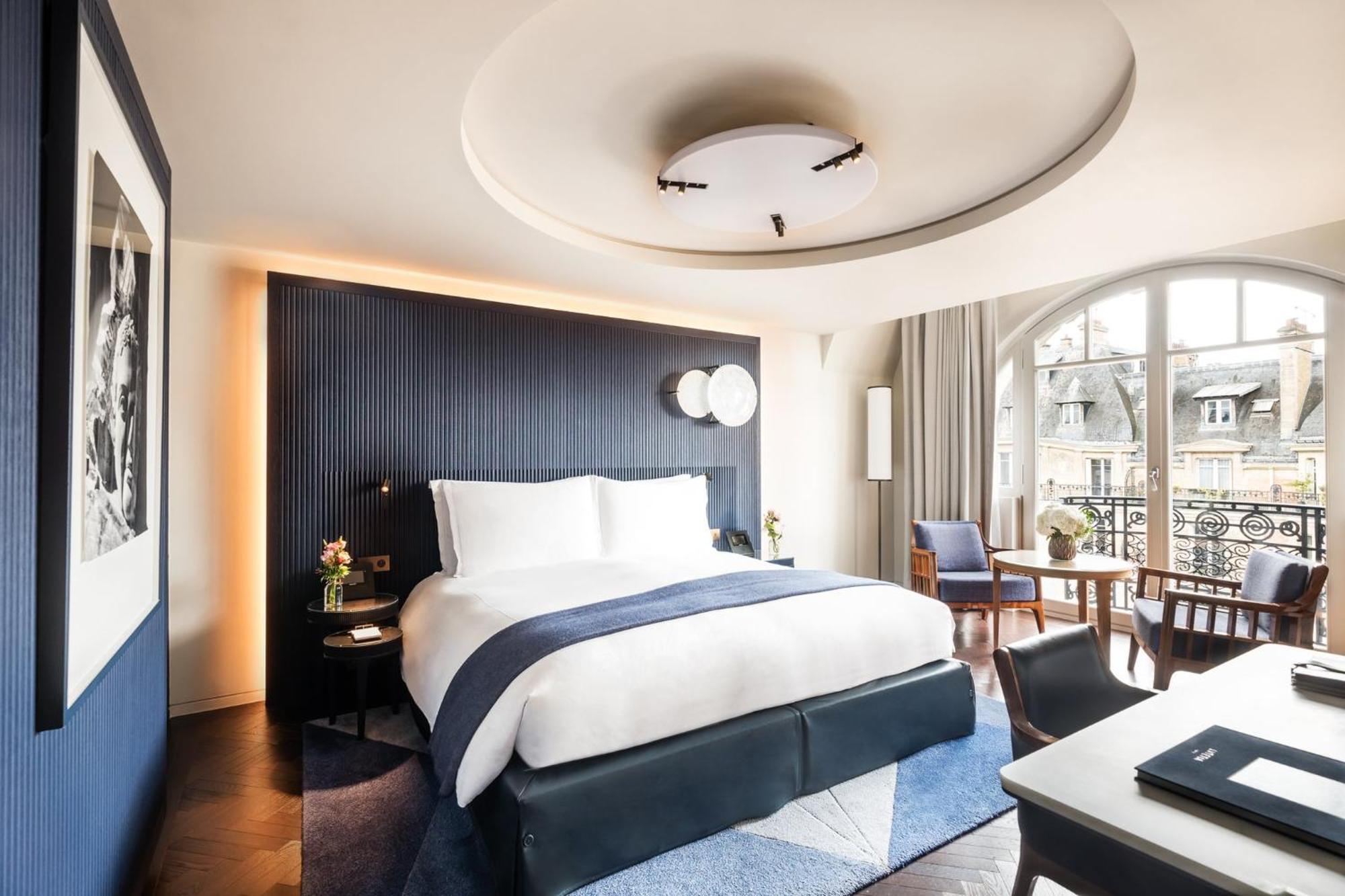 Luxury Balcony Room,1661687130:JPEG