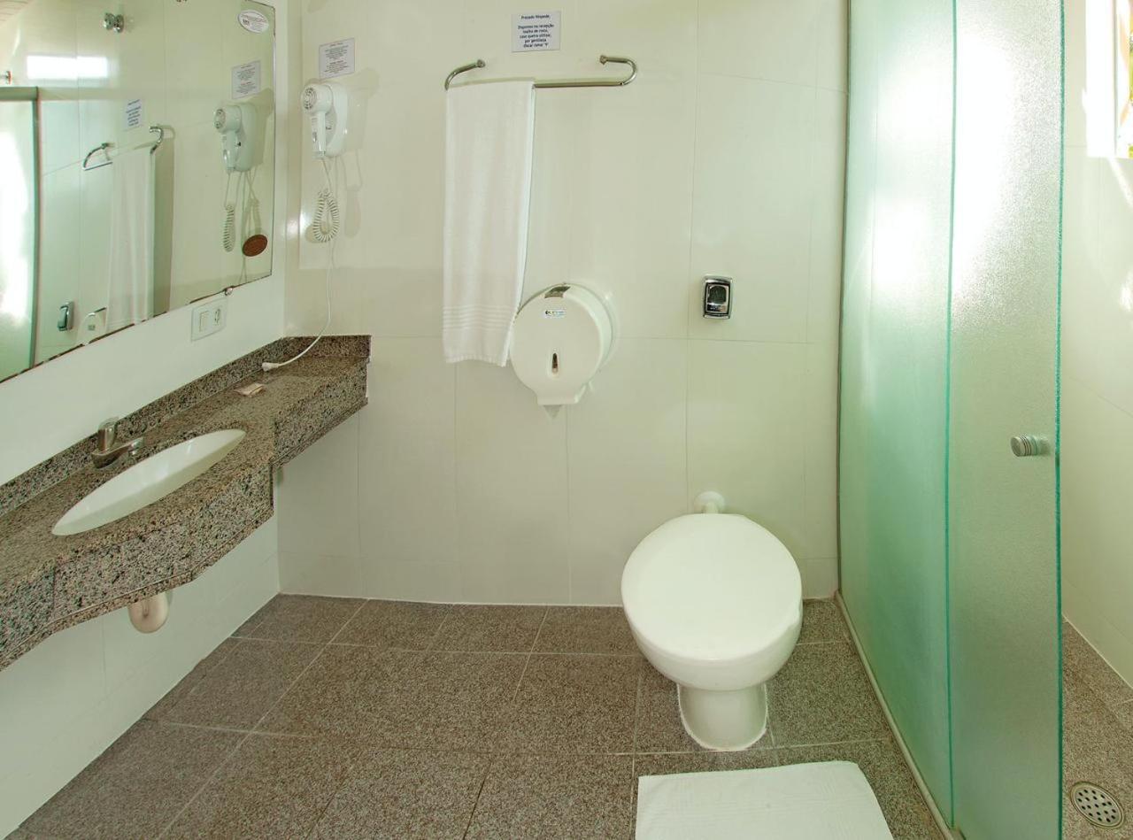 Quarto Triplo Superior com 3 Camas de Solteiro
