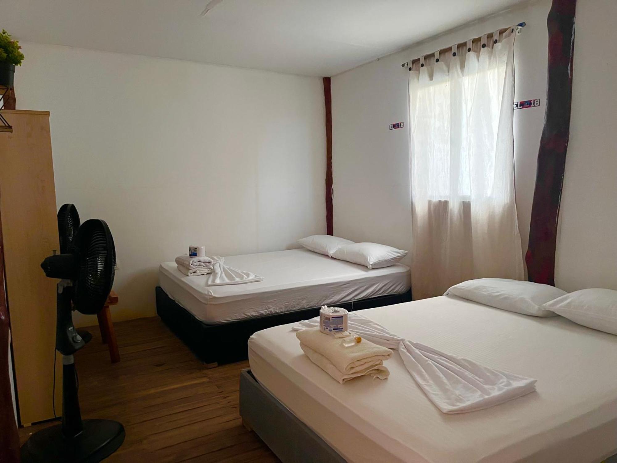 Chambre Familiale avec Salle de Bains Privative