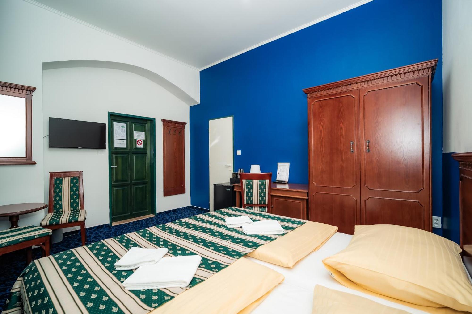 Double or Twin Room Extra Bed