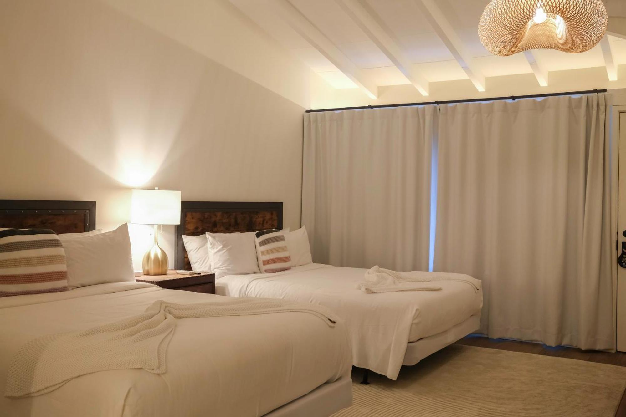 Premier Queen Room with Two Queen Beds