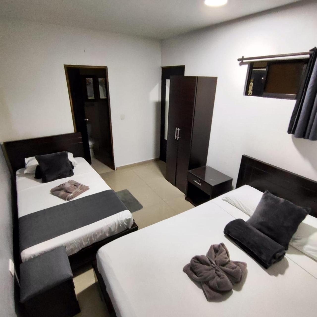 Driepersoonskamer met Eigen Badkamer