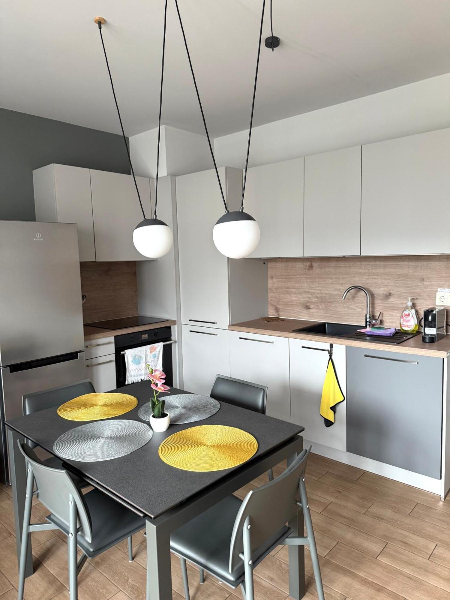 Appartamento con 2 Camere da Letto