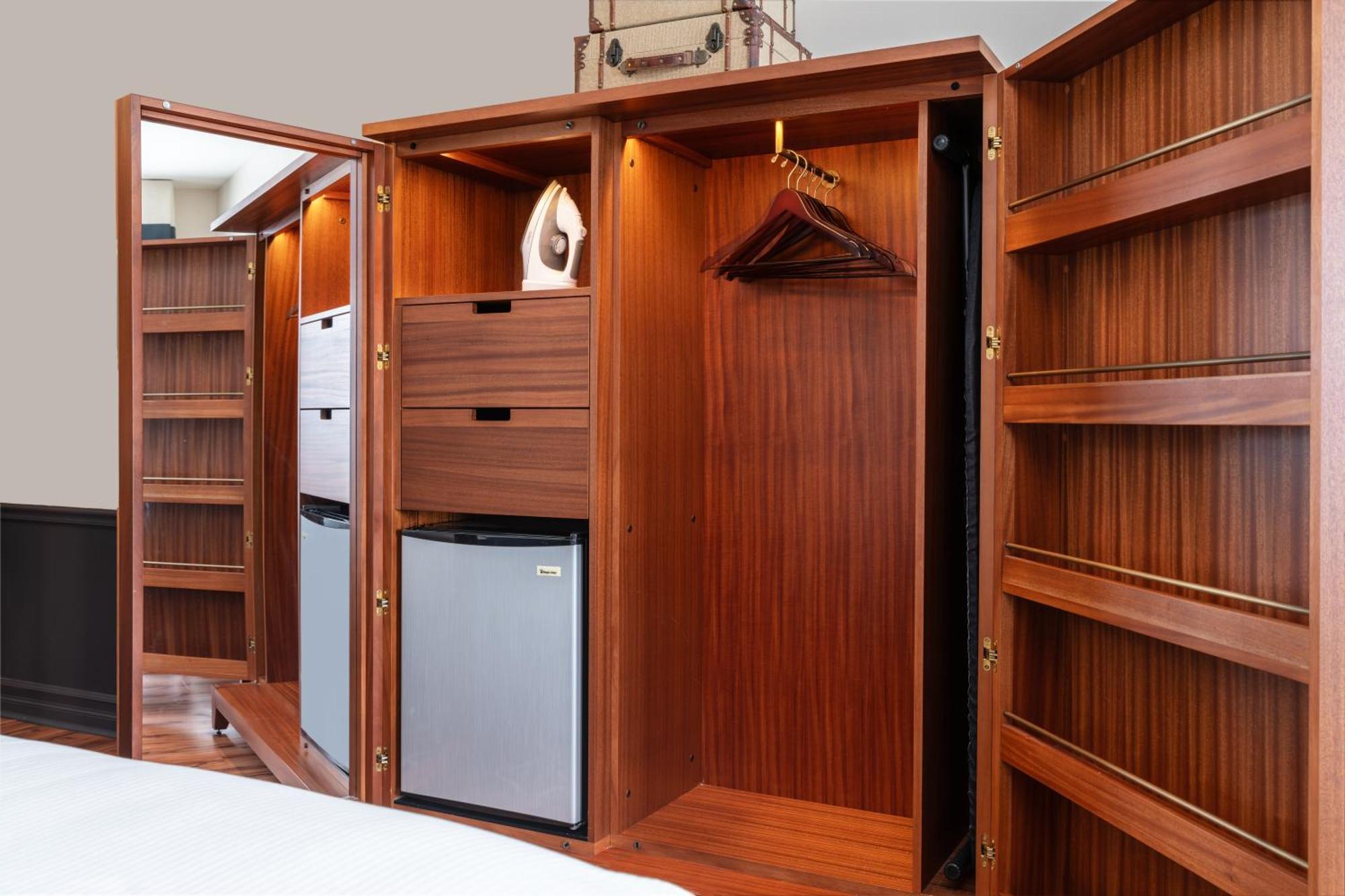 Run of House Room,1681755542:JPEG