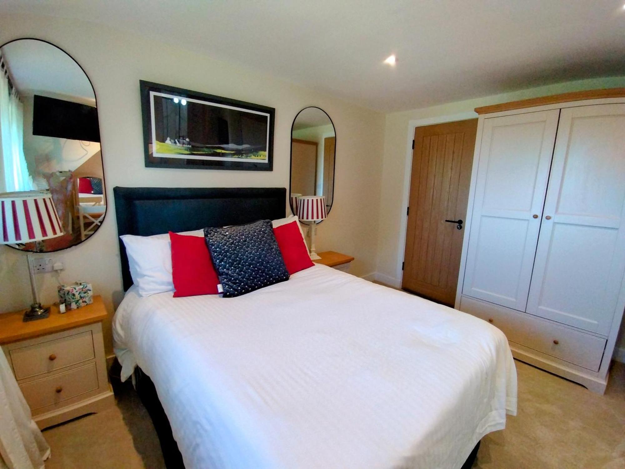Deluxe Double Room Side Sea View