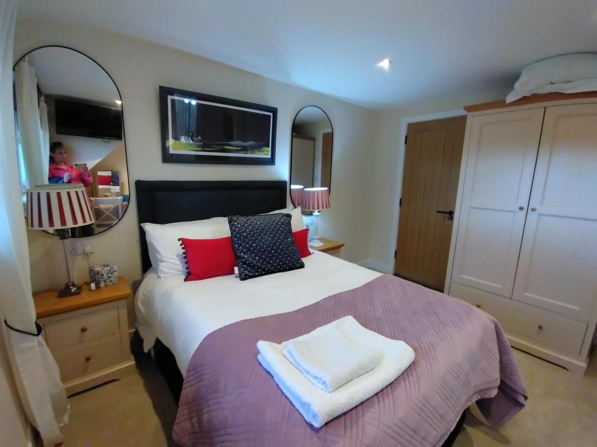 Deluxe Double Room Side Sea View