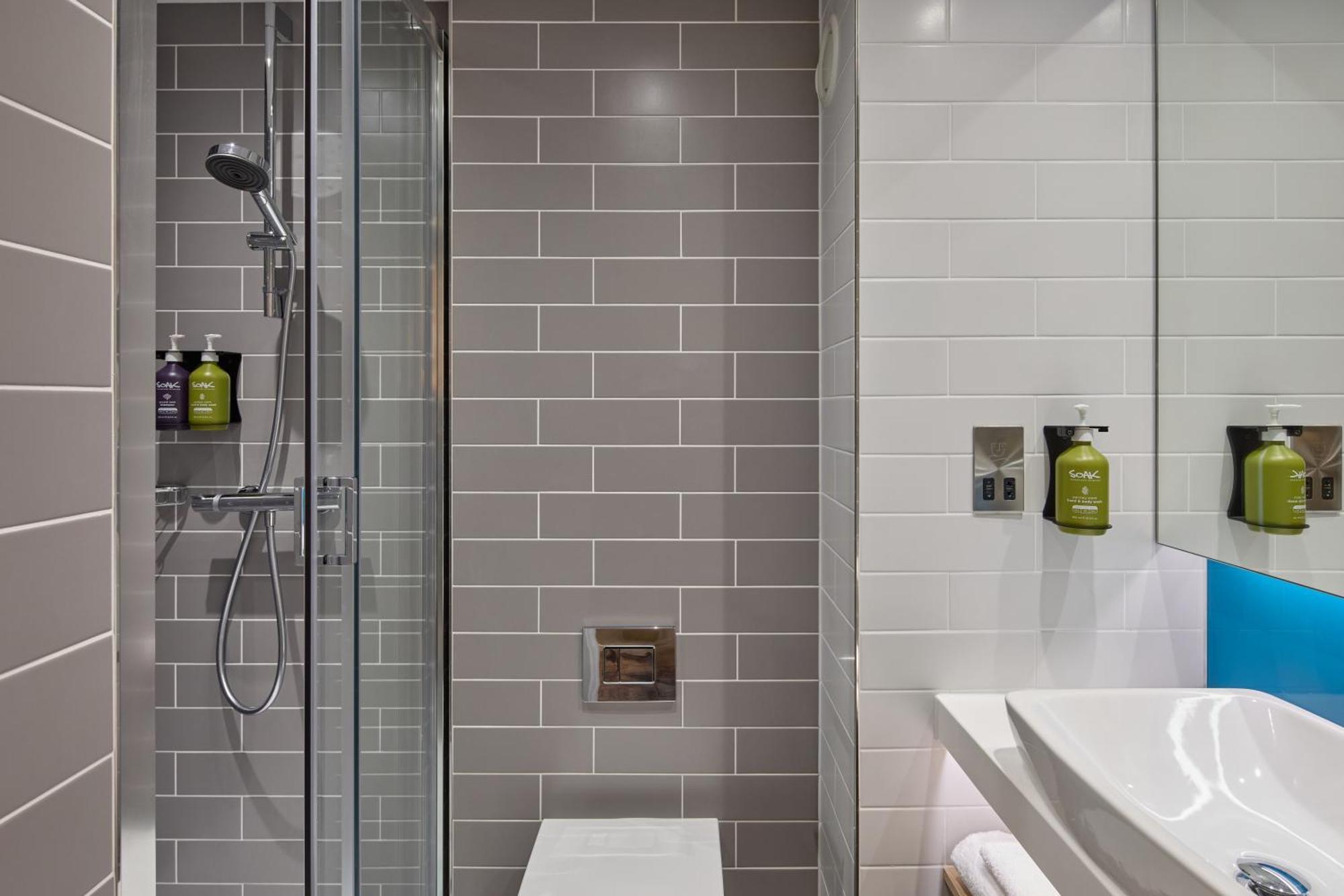 Standard Double Room - Windowless with Free Hot Breakfast,1693273032:JPEG