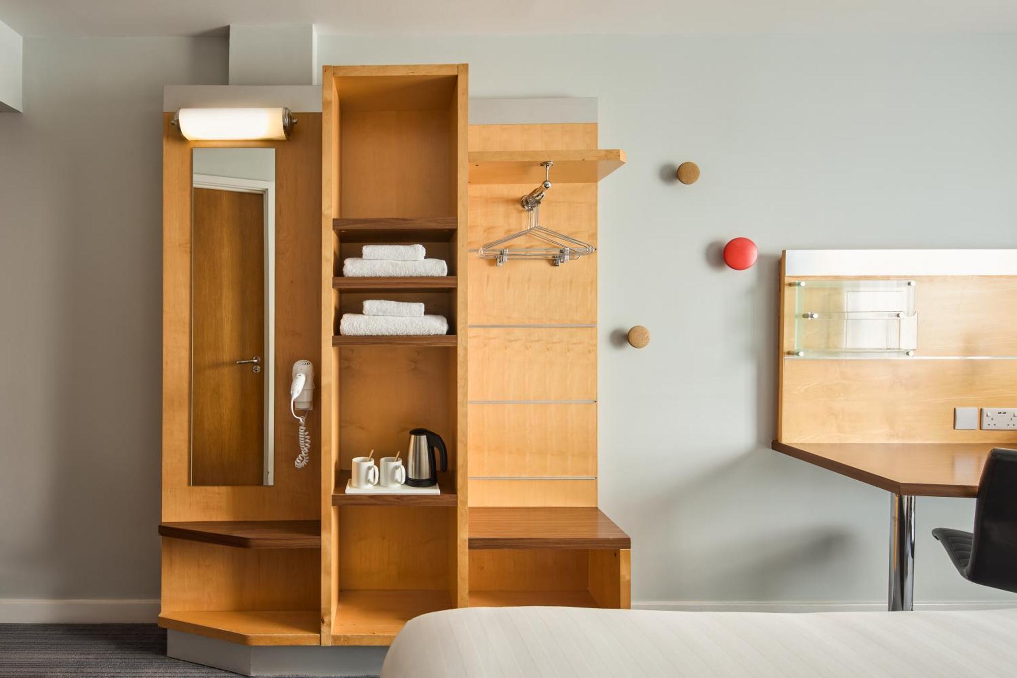 Standard Twin Room Hot