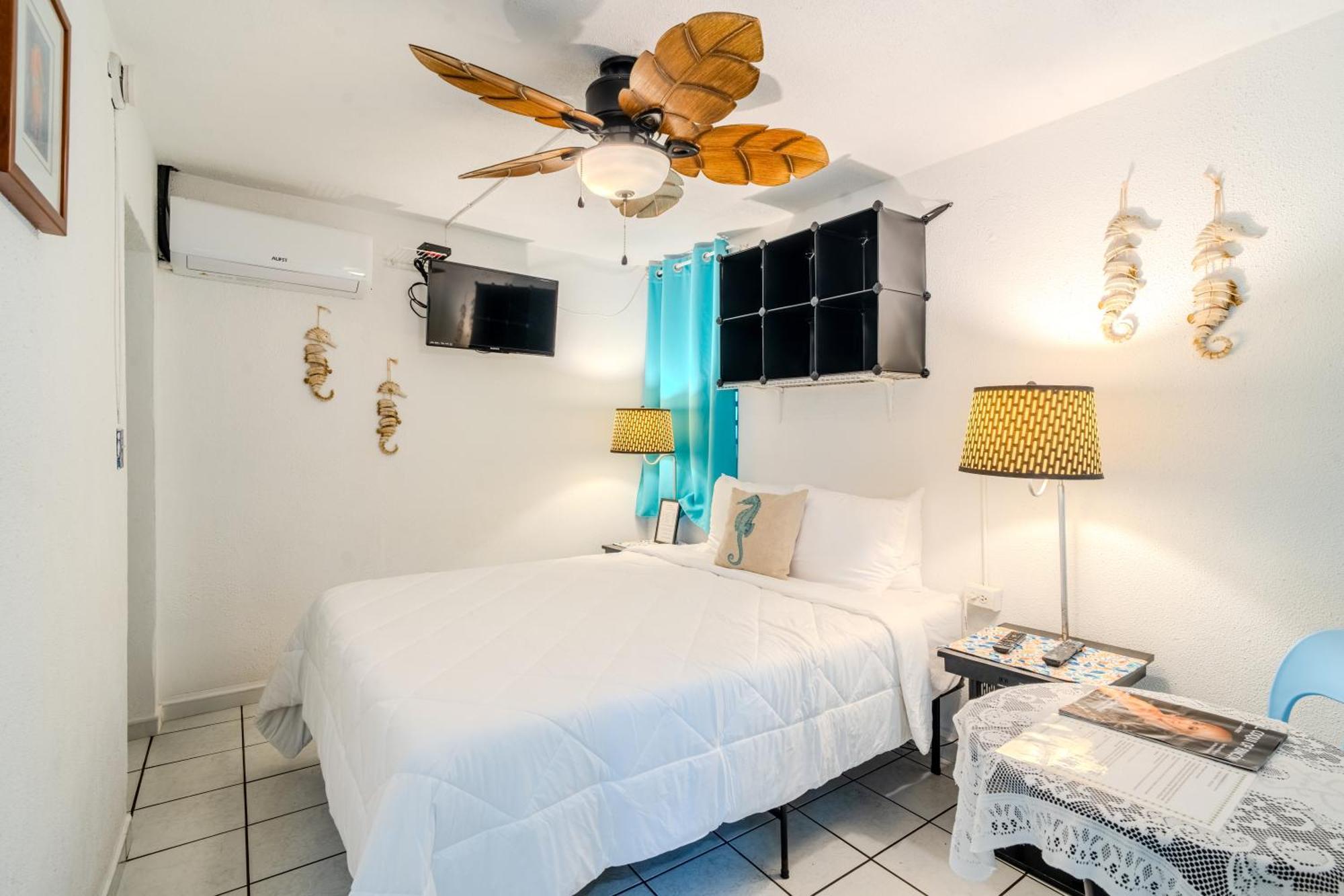 Queen Room with Garden View