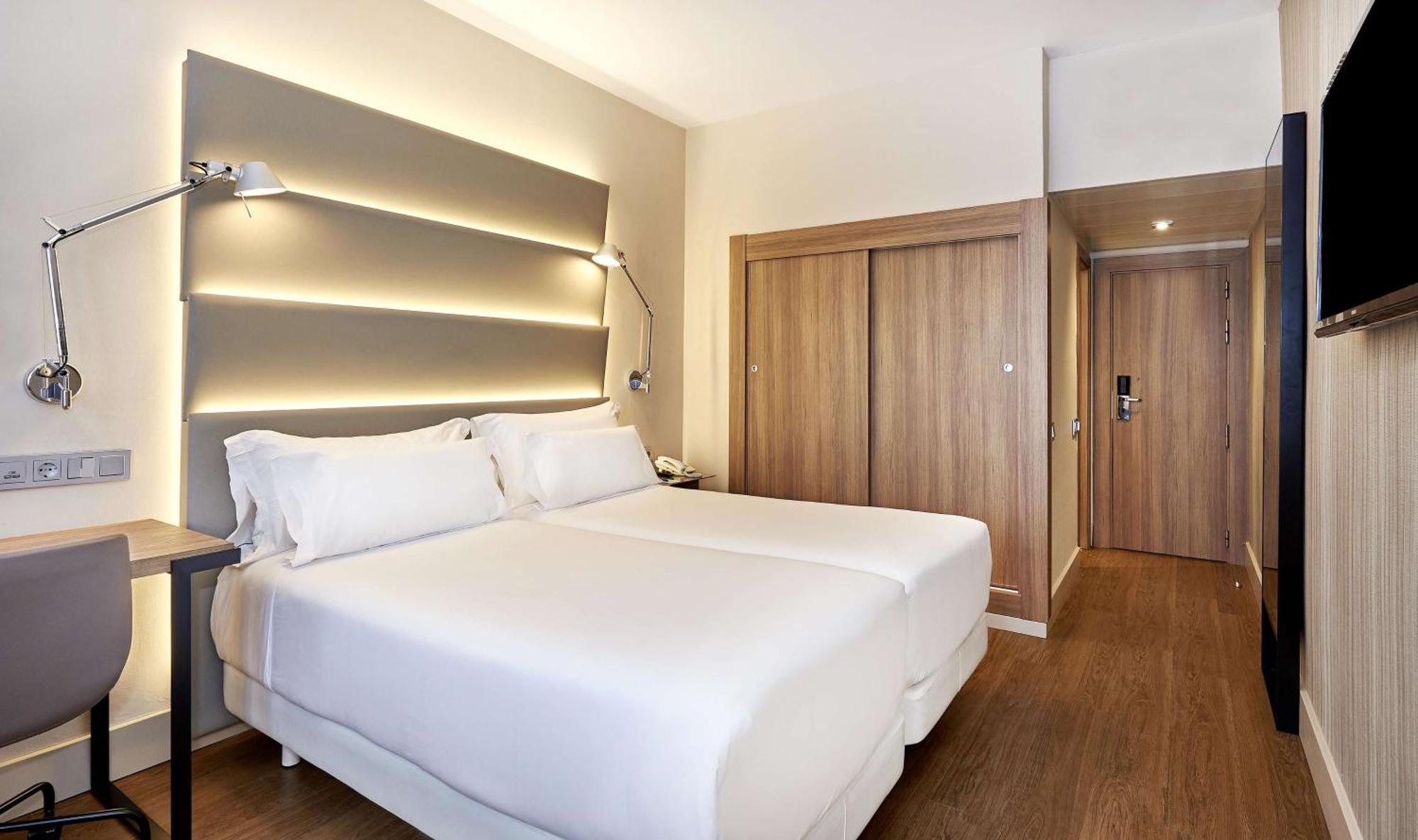 Quarto Standard com Cama de Casal ou 2 de Solteiro