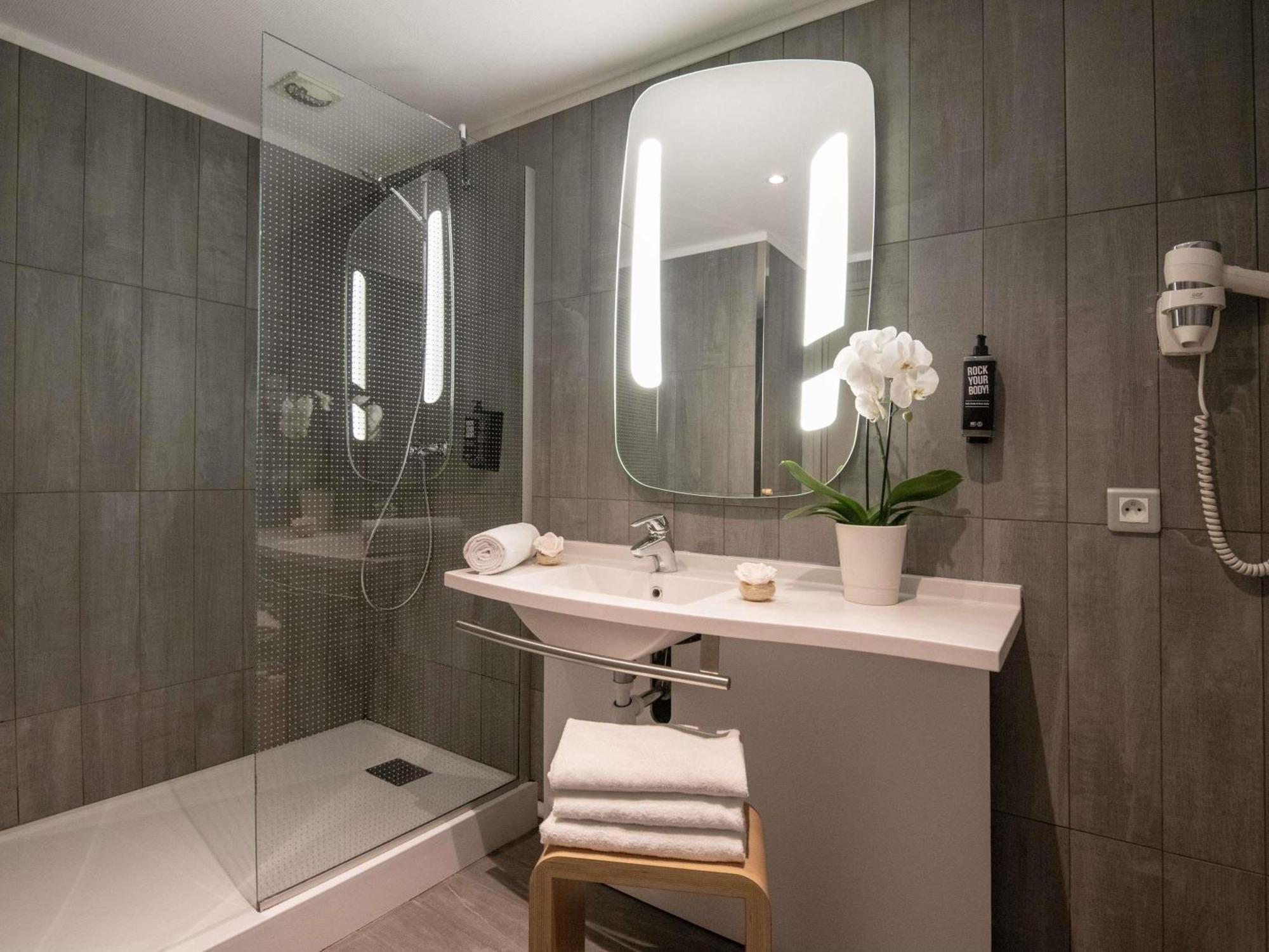 Chambre Double Standard avec 2 Lits Doubles