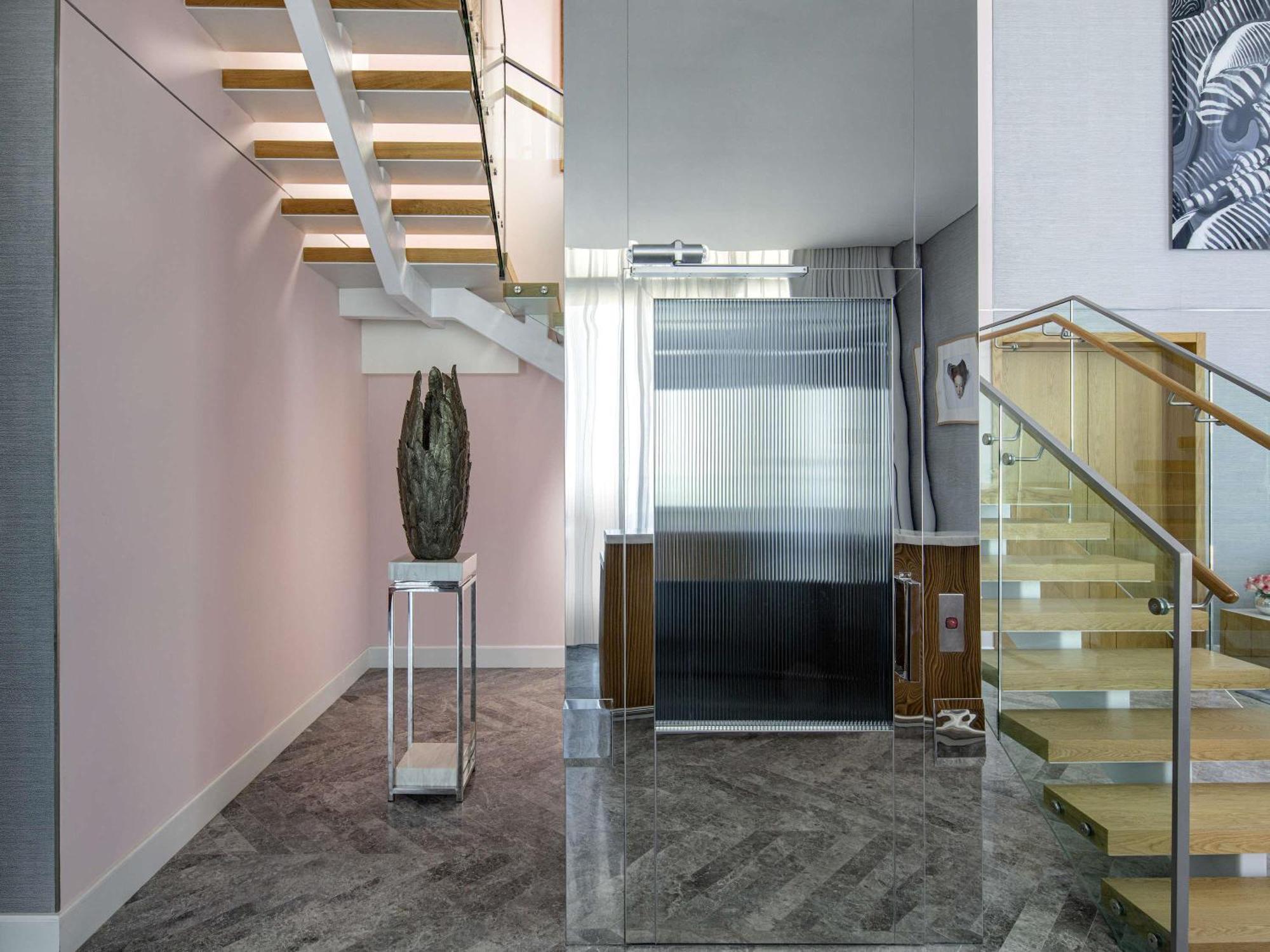 Sky Penthouse Suite met 1 Slaapkamer en Balkon