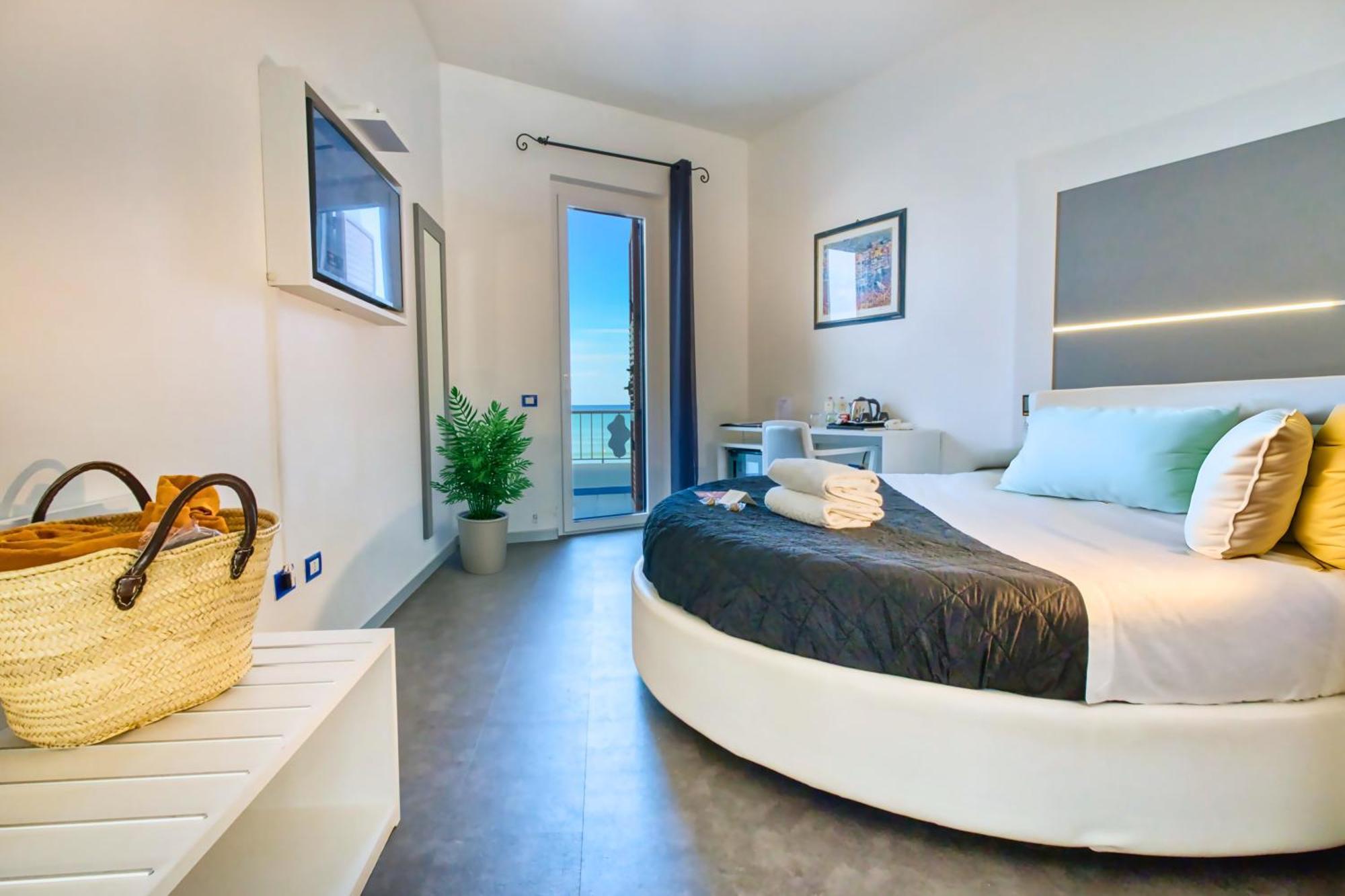 Deluxe Double Room Terrace Sea View