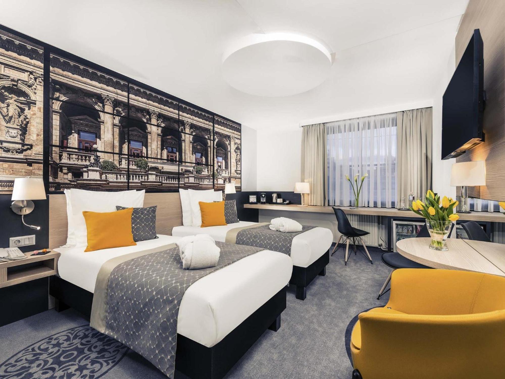 Quarto Privilege com 2 Camas de Solteiro