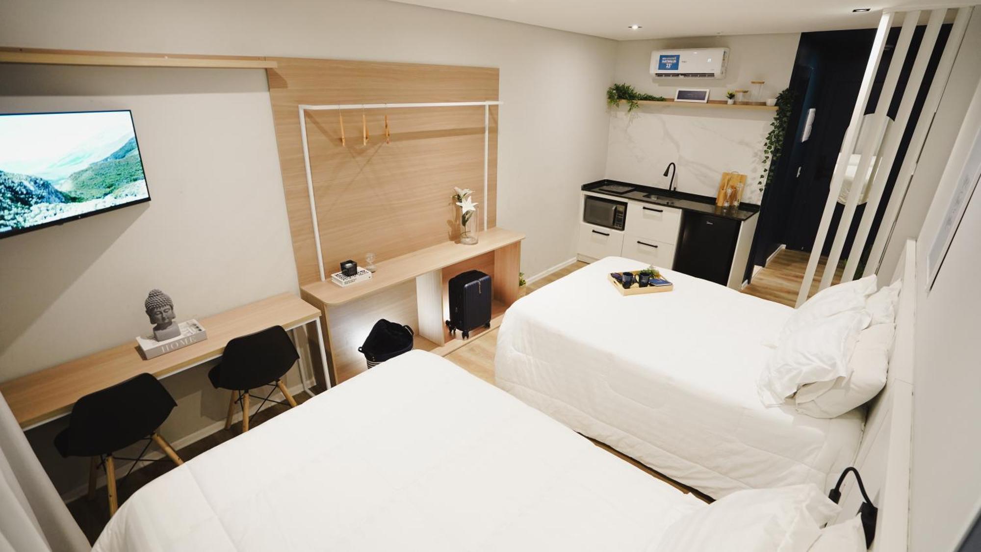 Family Double Room No Window
