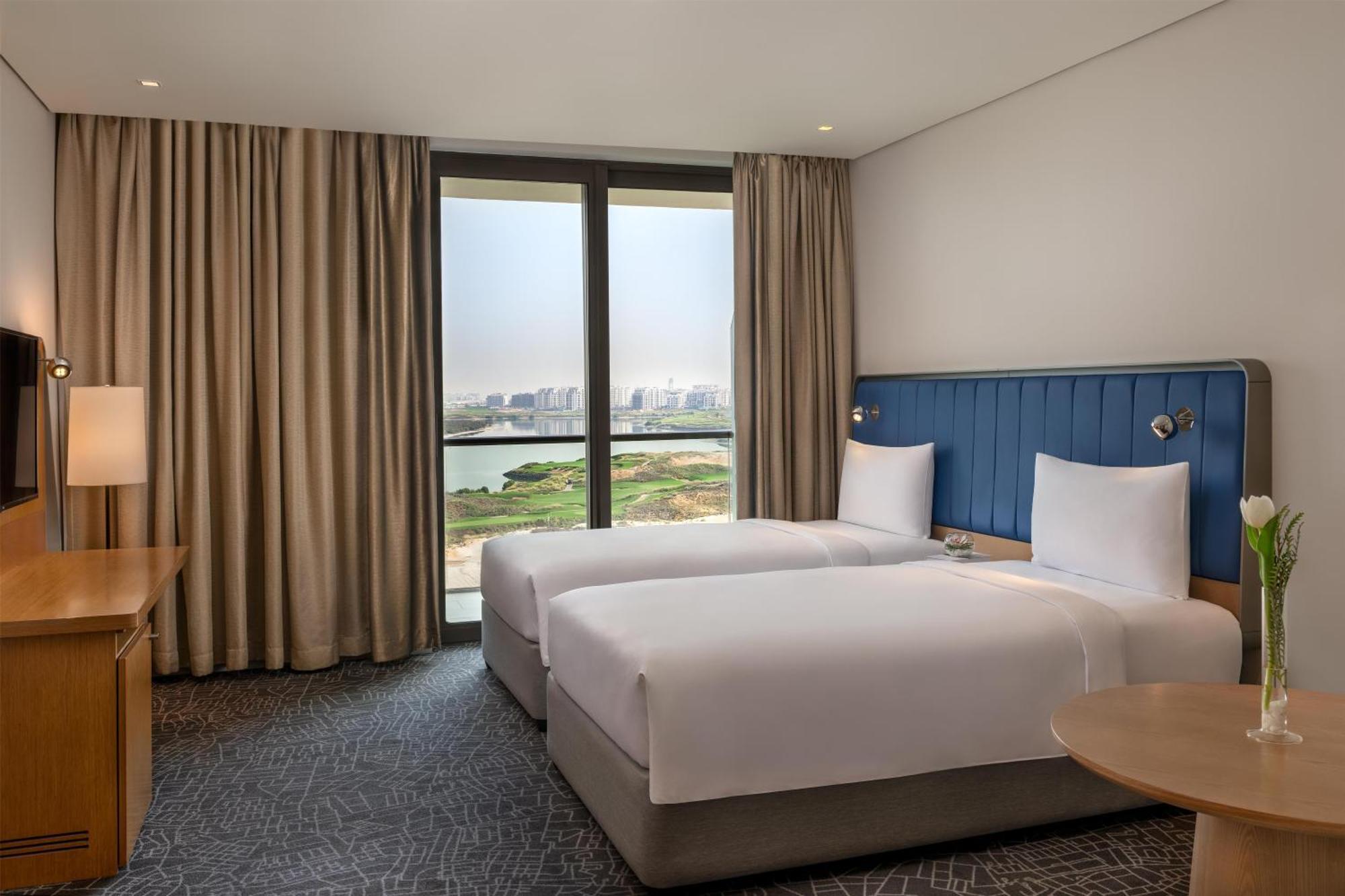 Two-Bedroom Suite Sea View Balcony Theme Park Access