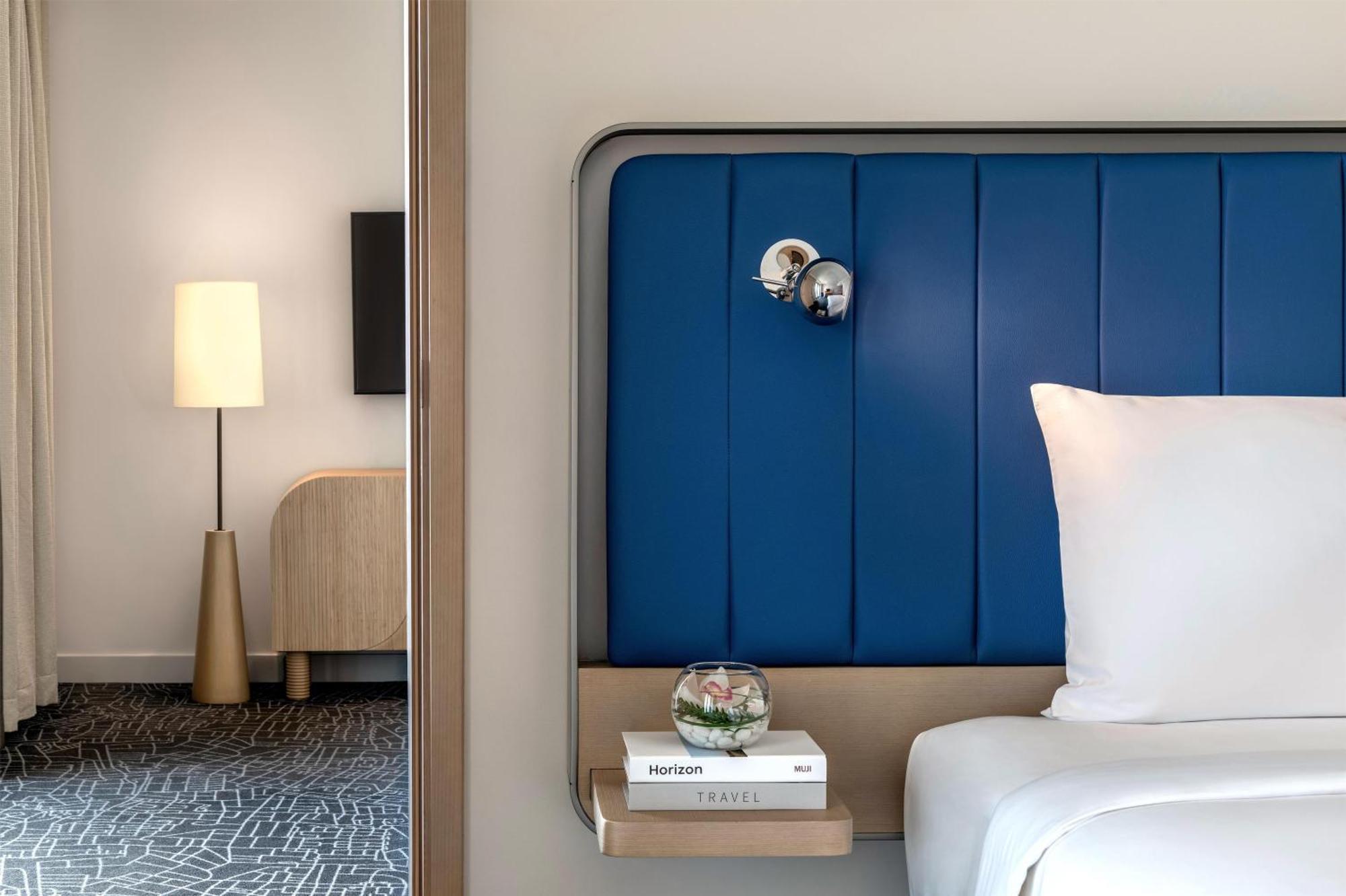 Two-Bedroom Suite Sea View Balcony Theme Park Access