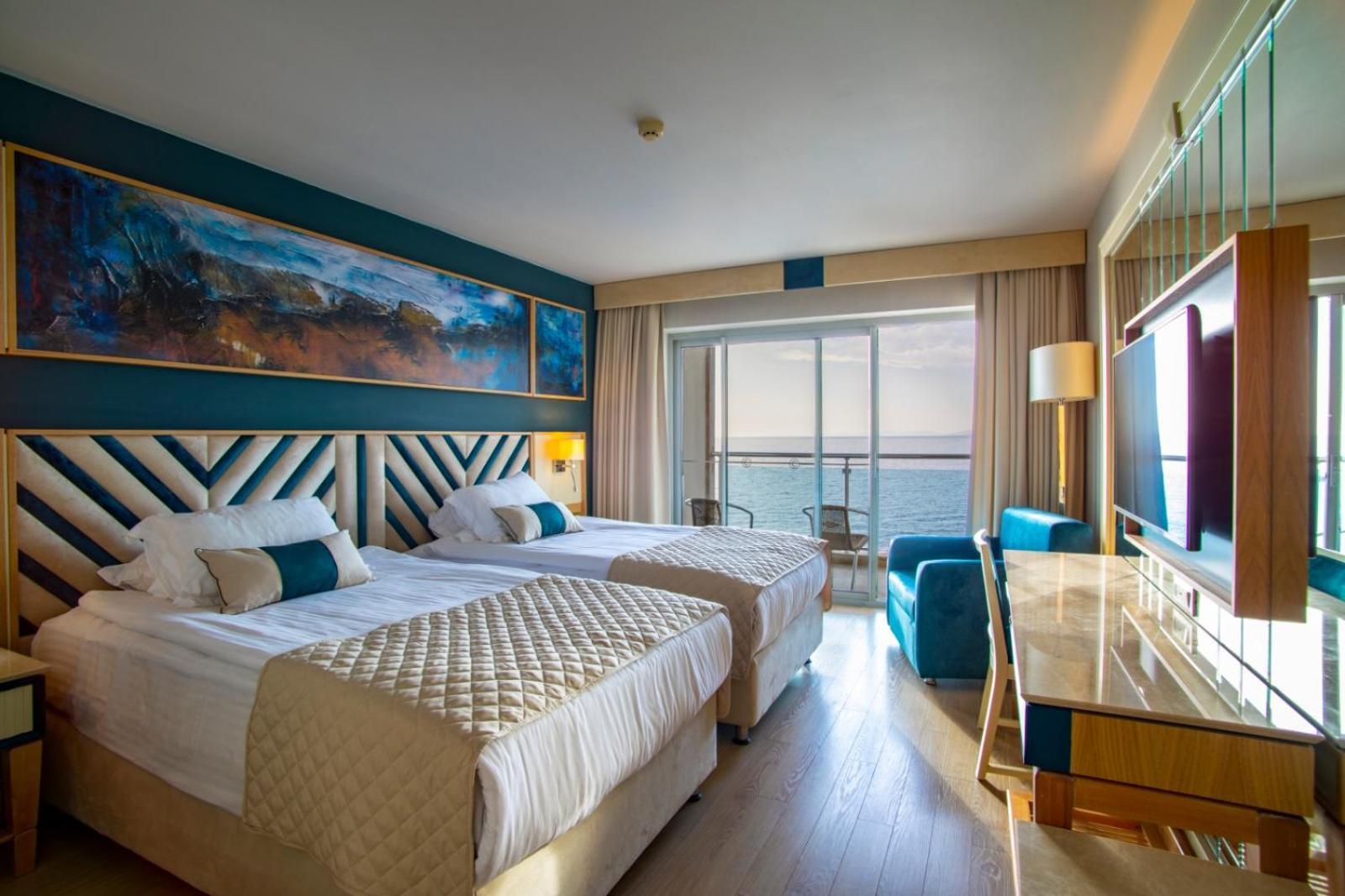 Superior Double or Twin Room Sea View