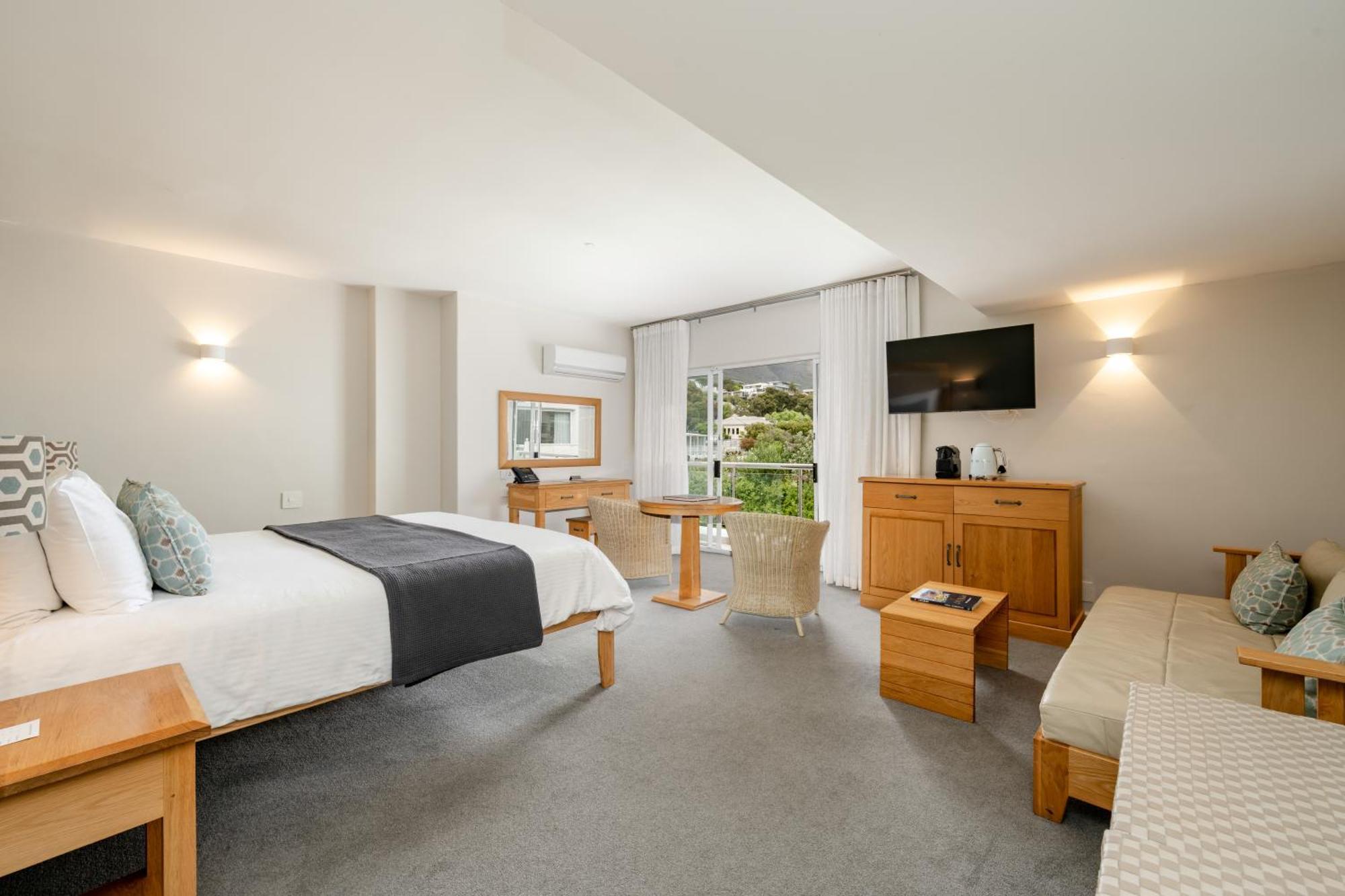 Mountain View Room