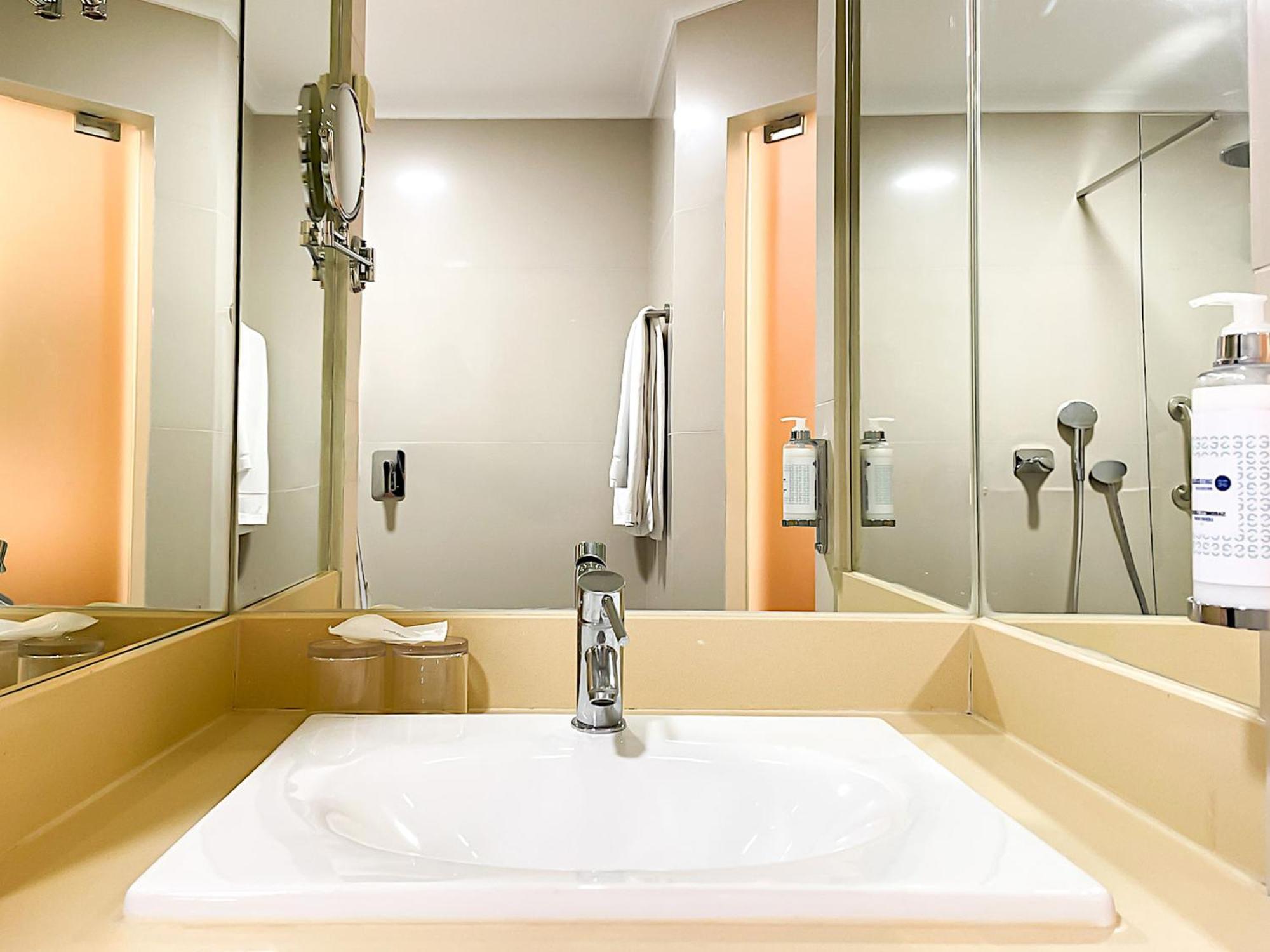 Two Bedroom Suite with Kitchenette,1742567507:JPEG