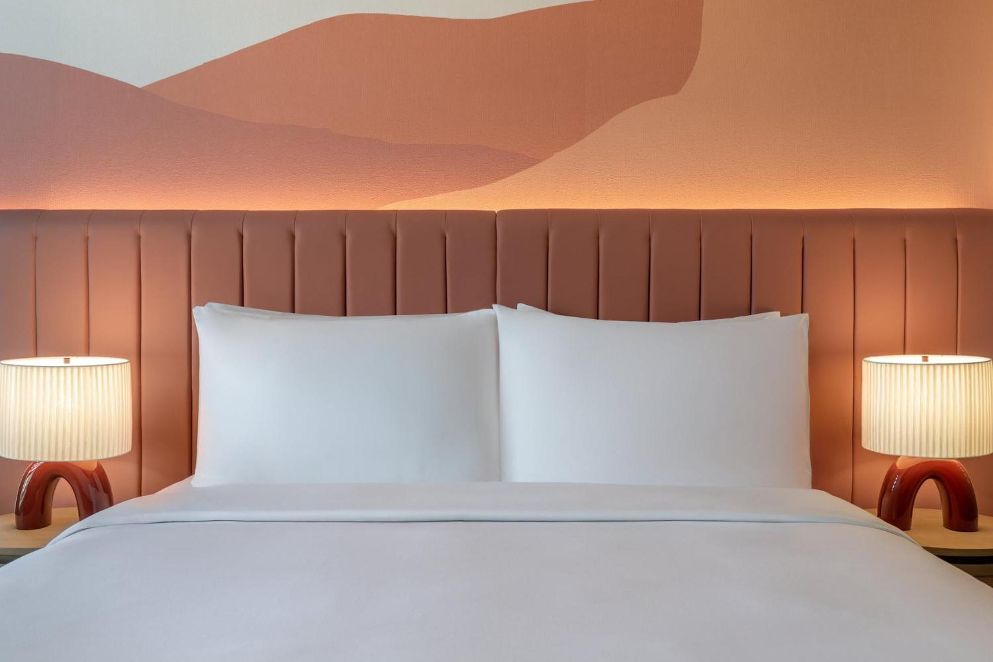 Family Queen Suite Accessible Plaza View or Theme Park